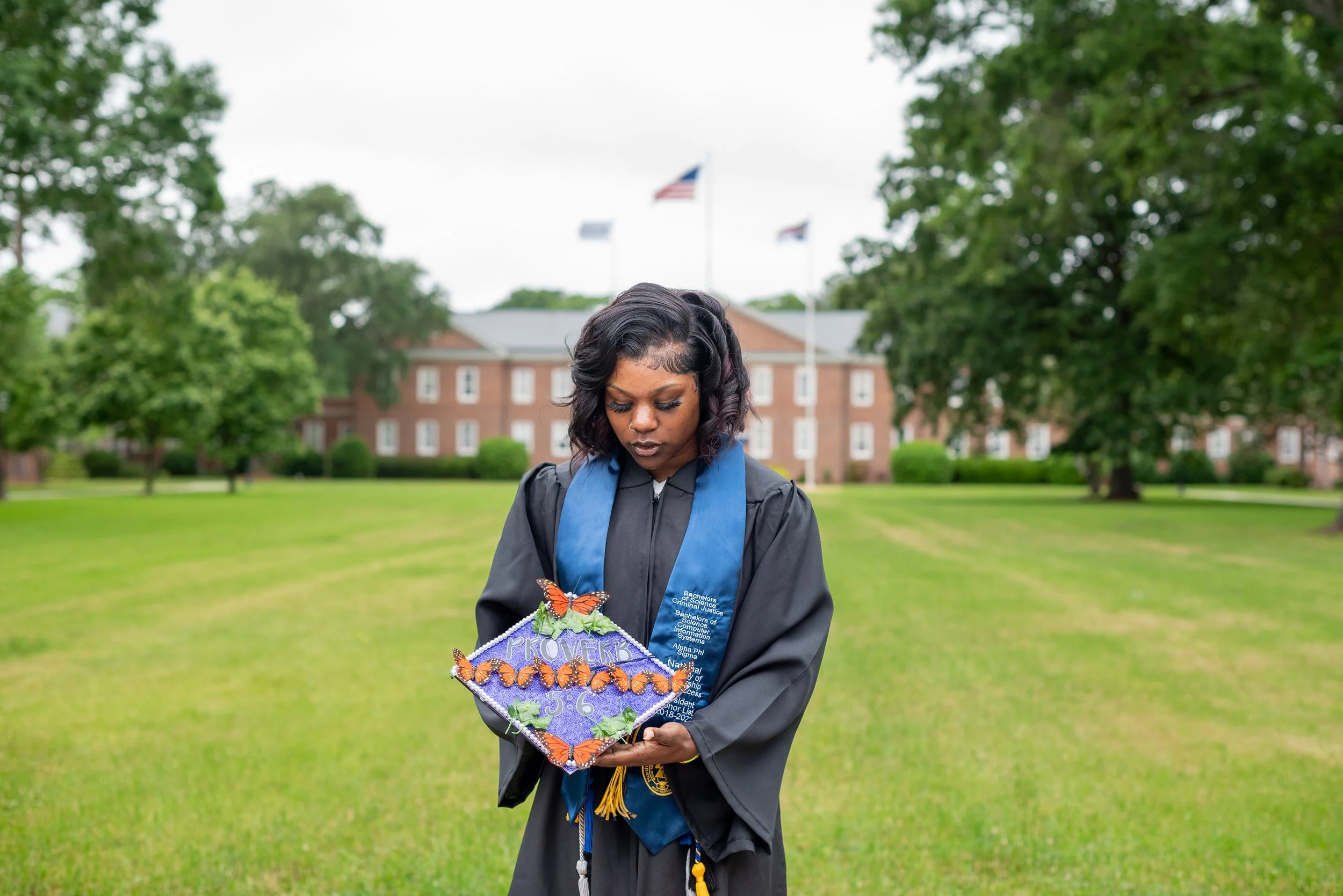North Carolina Wesleyan University Graduation Photoshoot - Mars Photo
