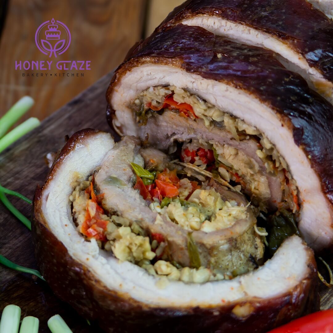 🎄✨ Celebrate the 'Ber' months with a mouthwatering twist! 🤤

@honeyglazekitchen &lsquo;s Cebu Lechon Belly is the perfect addition to your Christmas party potluck. It's cooked with love and seasoned to perfection. Get ready to savor the holidays wi