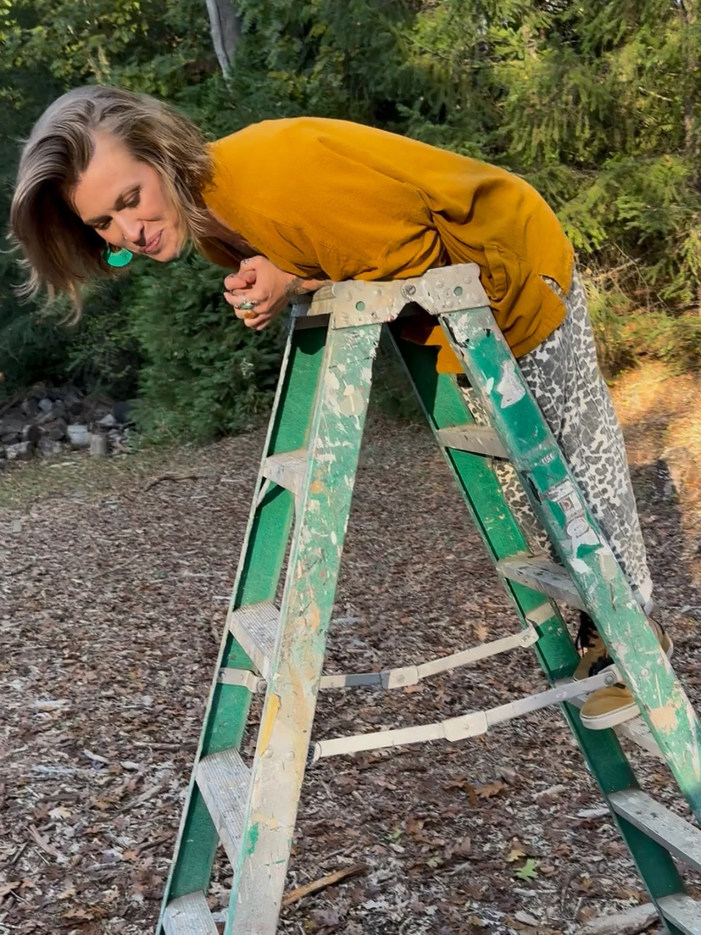 You&rsquo;re done with the noise, dissonance and distortion of the coaching, healing and so called Feminine biz world.

You&rsquo;re here to operate from a clean and clear channel, a body that doesn&rsquo;t contort or compromise and your soul is the 