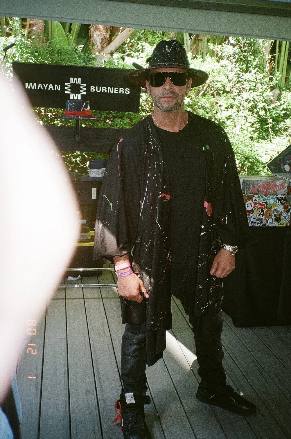 0001128.jpg