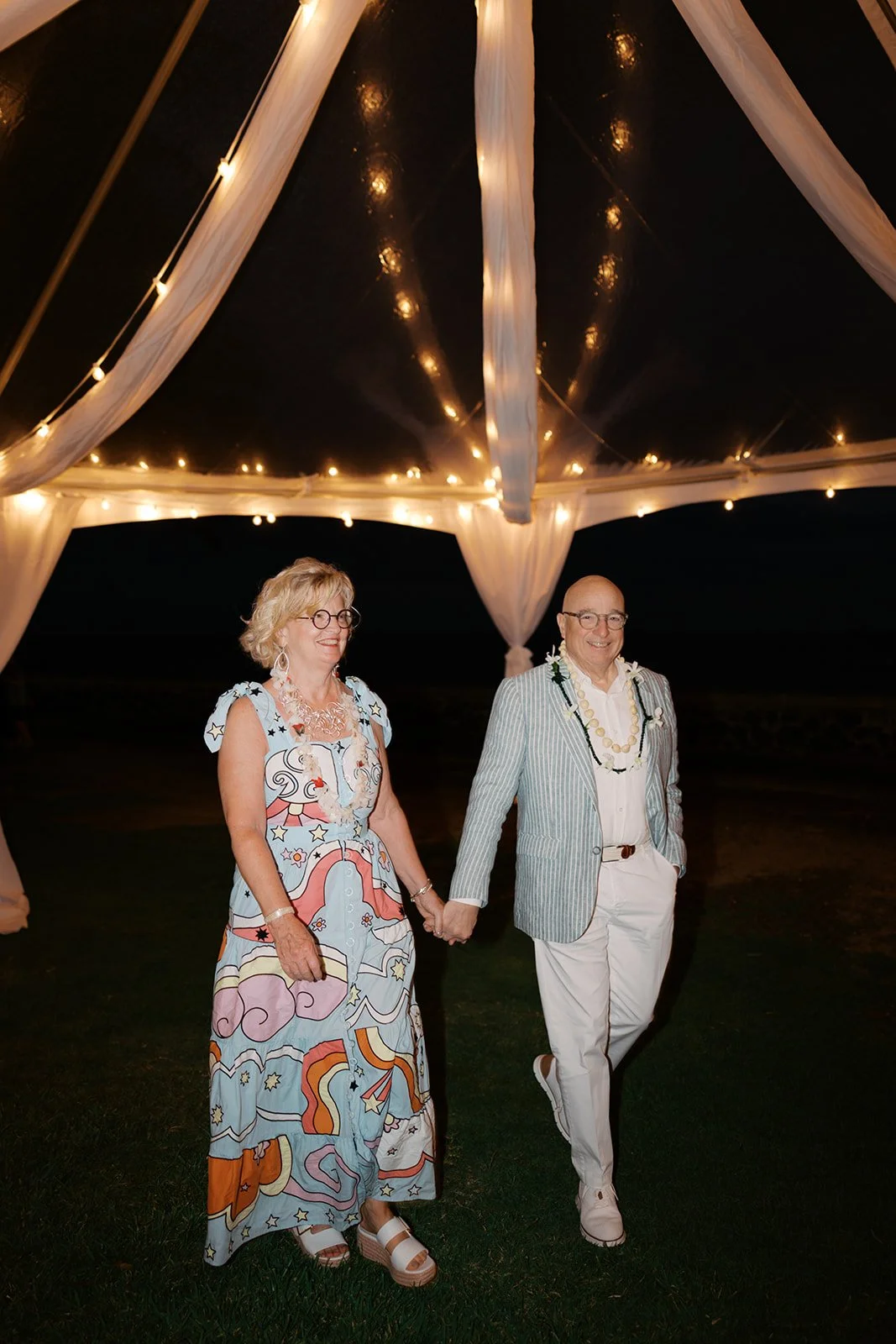 tara-ted-hulihee-kona-beach-house-wedding-315.jpg