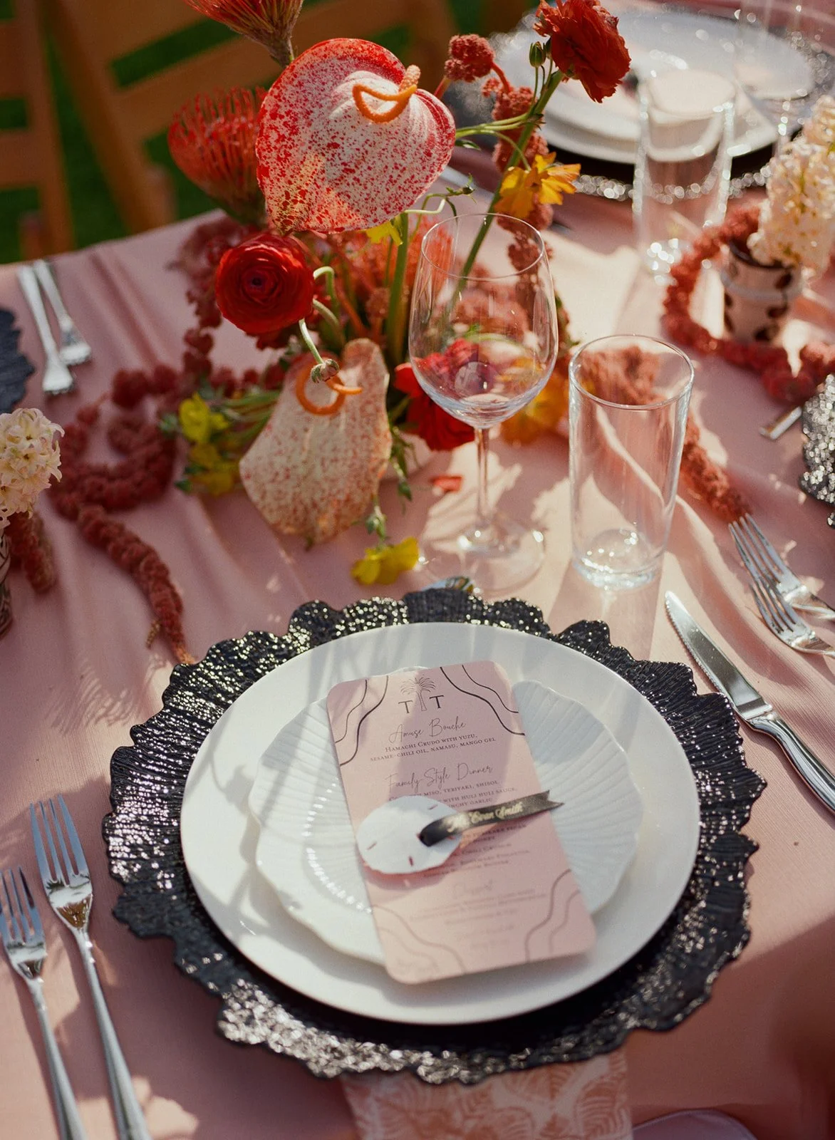 tara-ted-hulihee-kona-beach-house-wedding-1376.jpg