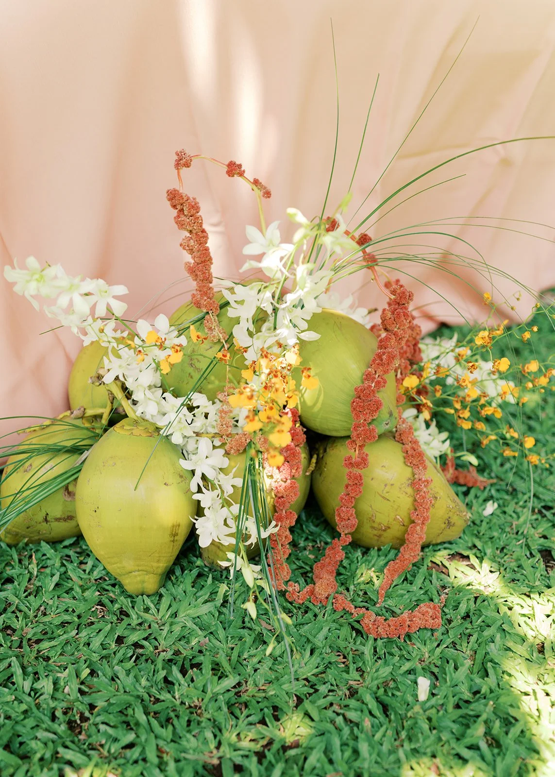 tara-ted-hulihee-kona-beach-house-wedding-612.jpg