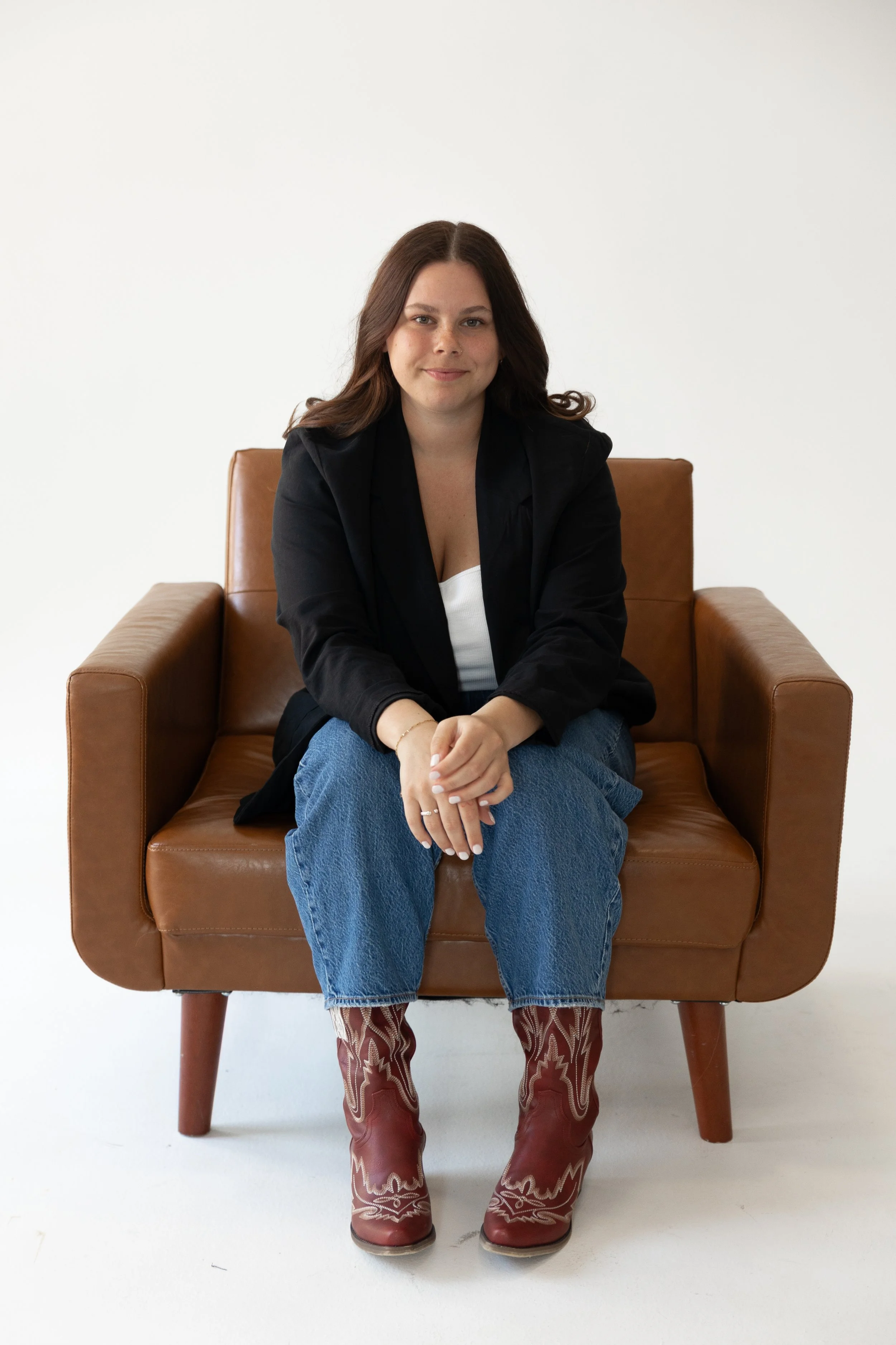 EMMA SWEIDERK | Elohim CRTV