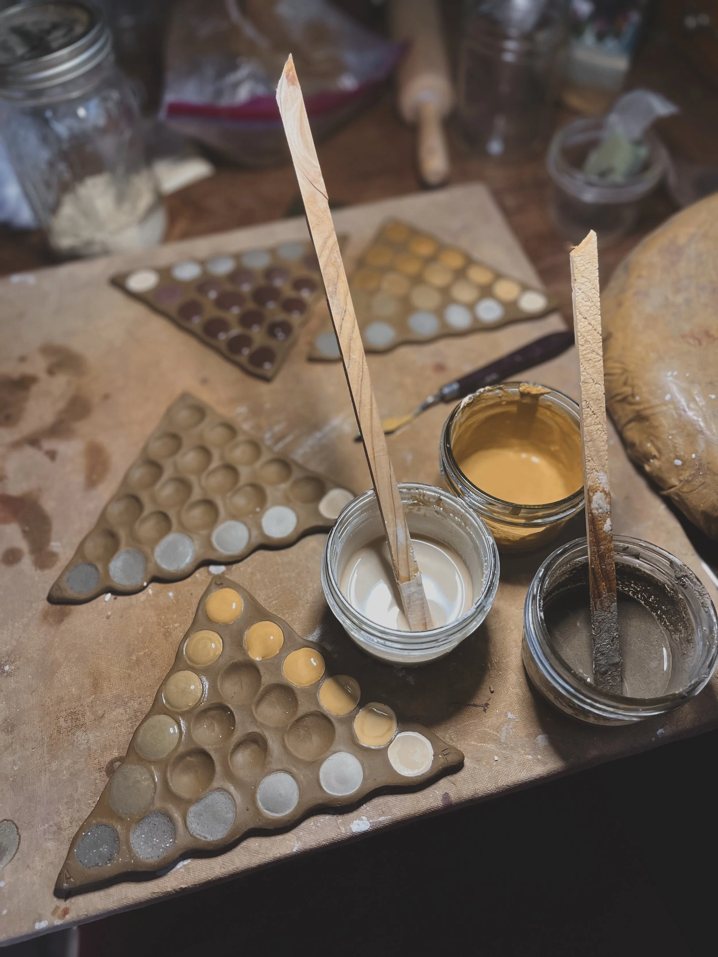 A Sense of Place: Foraging for Glazes, Slips, and Terra Sigs