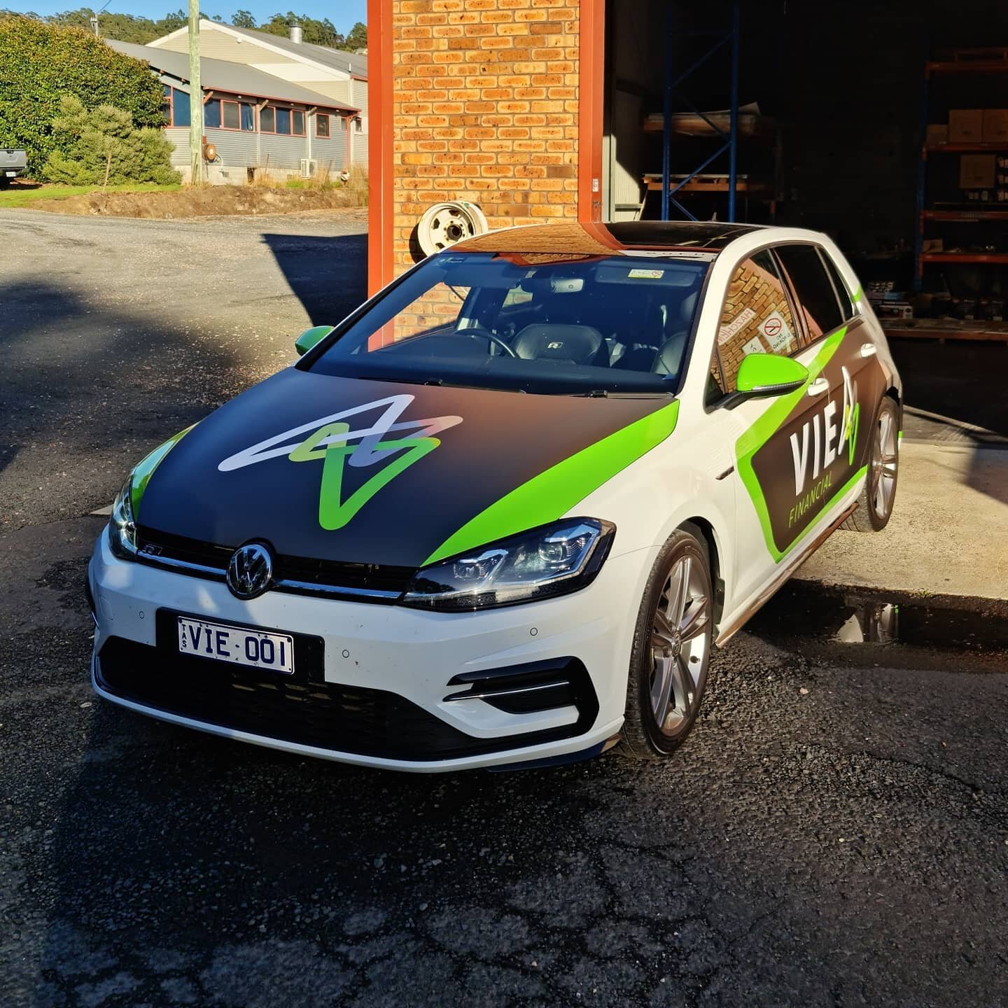 Completed the 2nd car for @viefinancial still loving that matte metallic graphite and gloss green combo!

Want to get your business name out there  and looking spot on? Get in contact with us to sort out design and installation of Vehicle livery.

#w