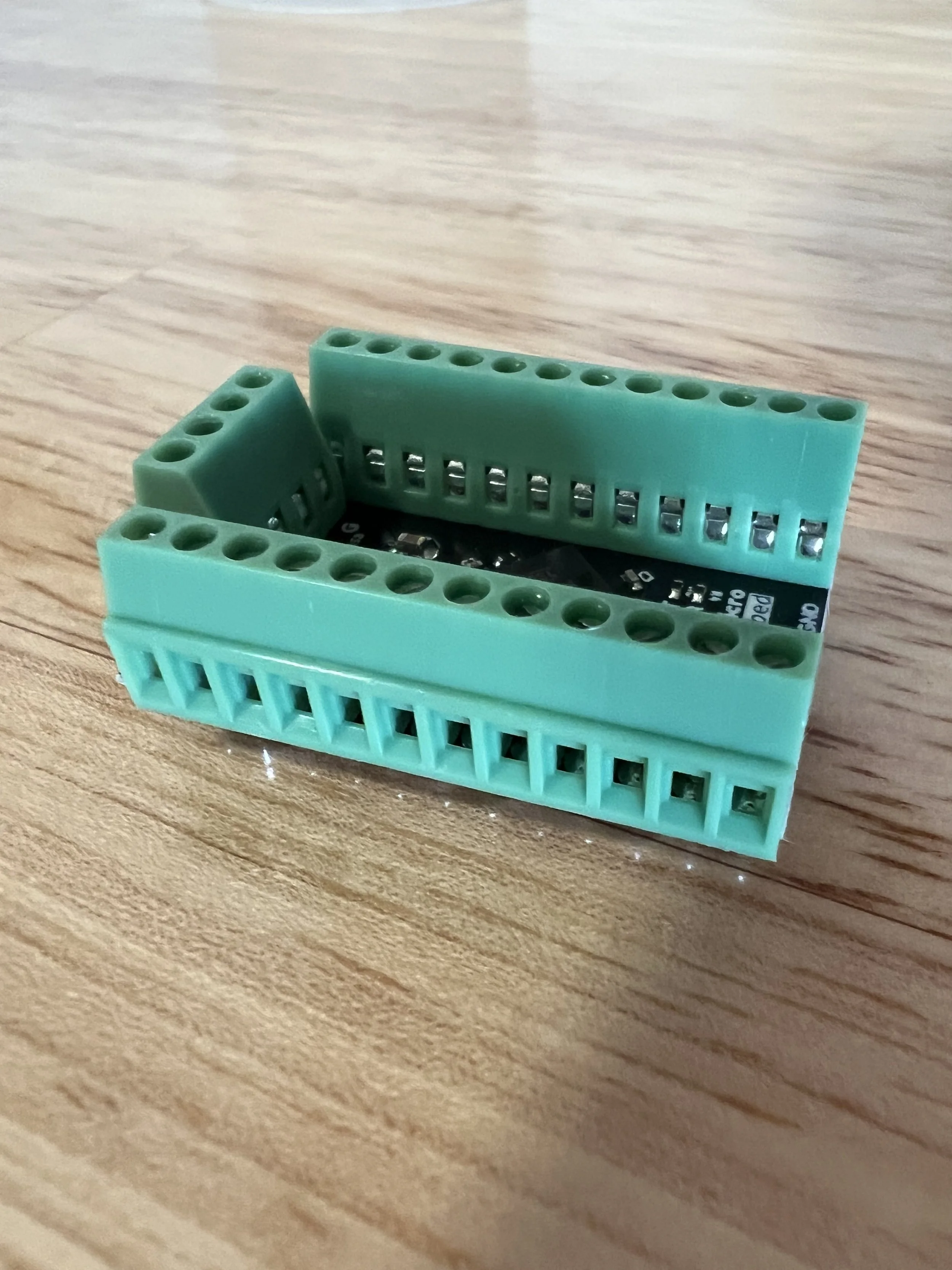 Screw Terminals.jpeg