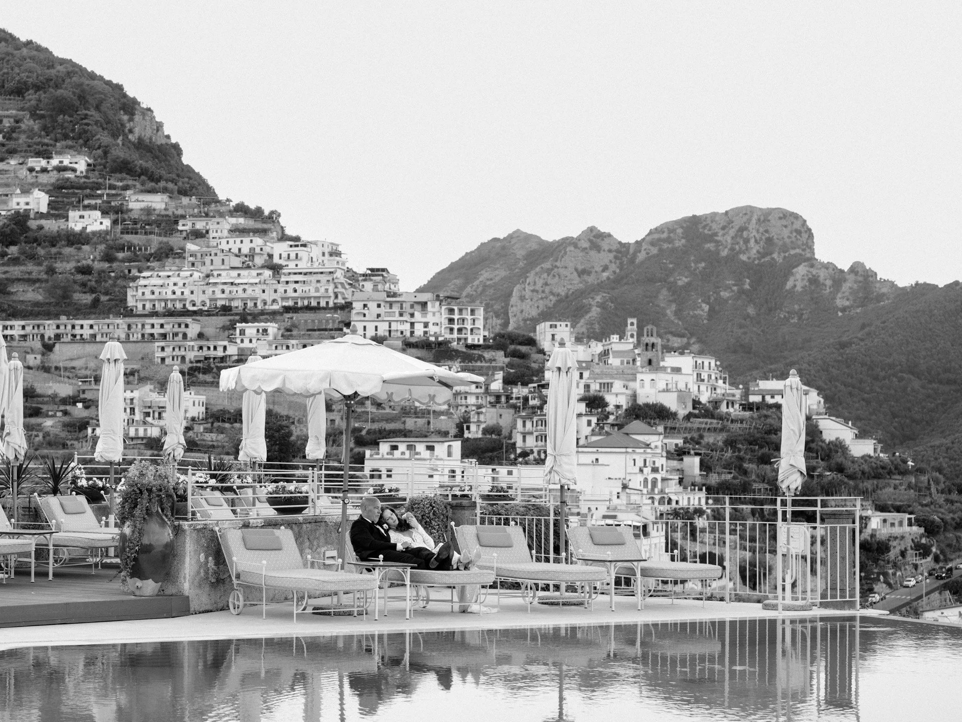 Lake Como elopement photographer, Lake Como elopement photography, italy elopement photographer, black and white elopement photographer italy 