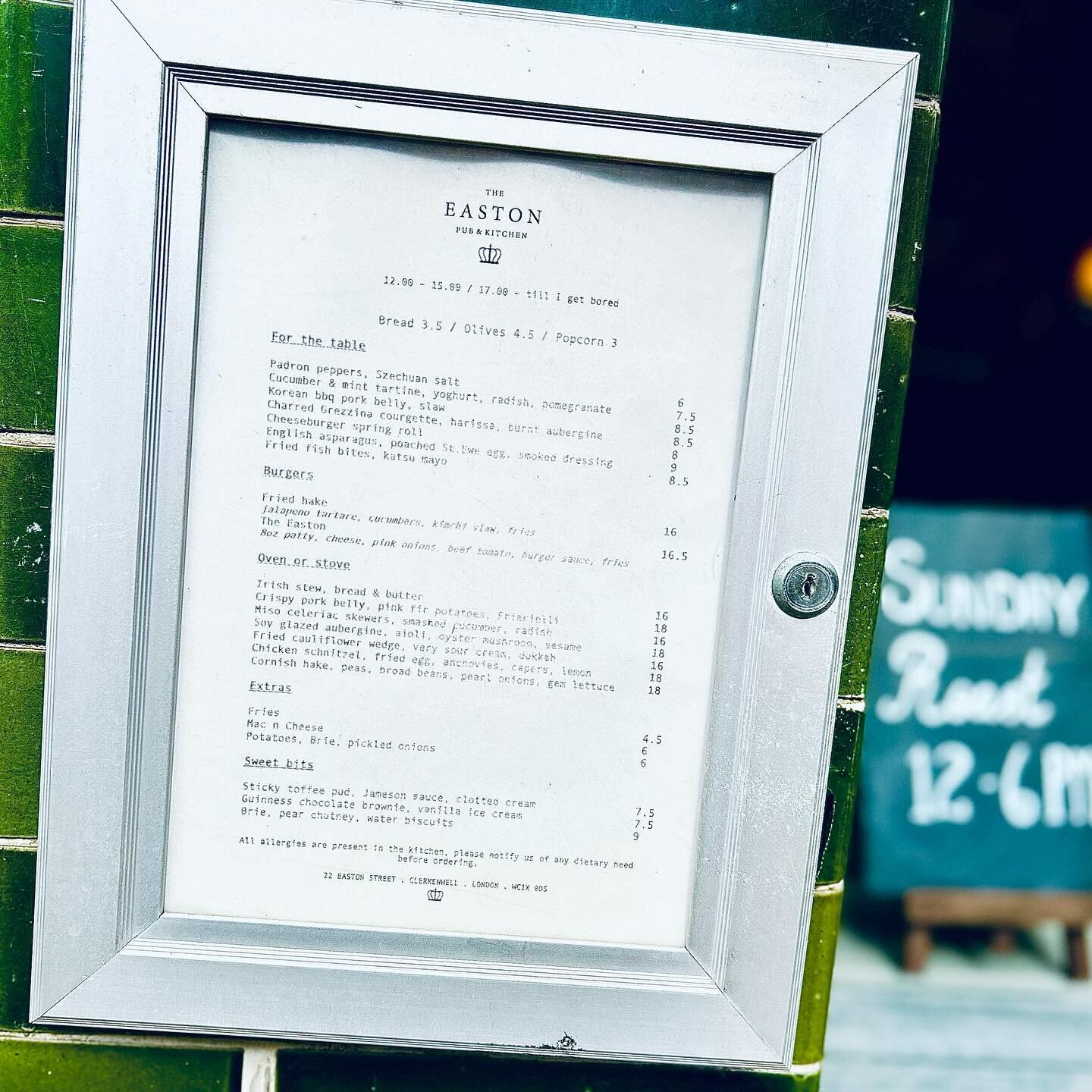 🫛NEW SPRING MENU!!

🤌We&rsquo;ve just launched the chef&rsquo;s kiss of new seasonal dishes to reflect Spring having sprung at The Easton!

👀SWIPE to see some of the delights on offer for lunch &amp; dinner (Tuesday to Saturday) - we&rsquo;re talk