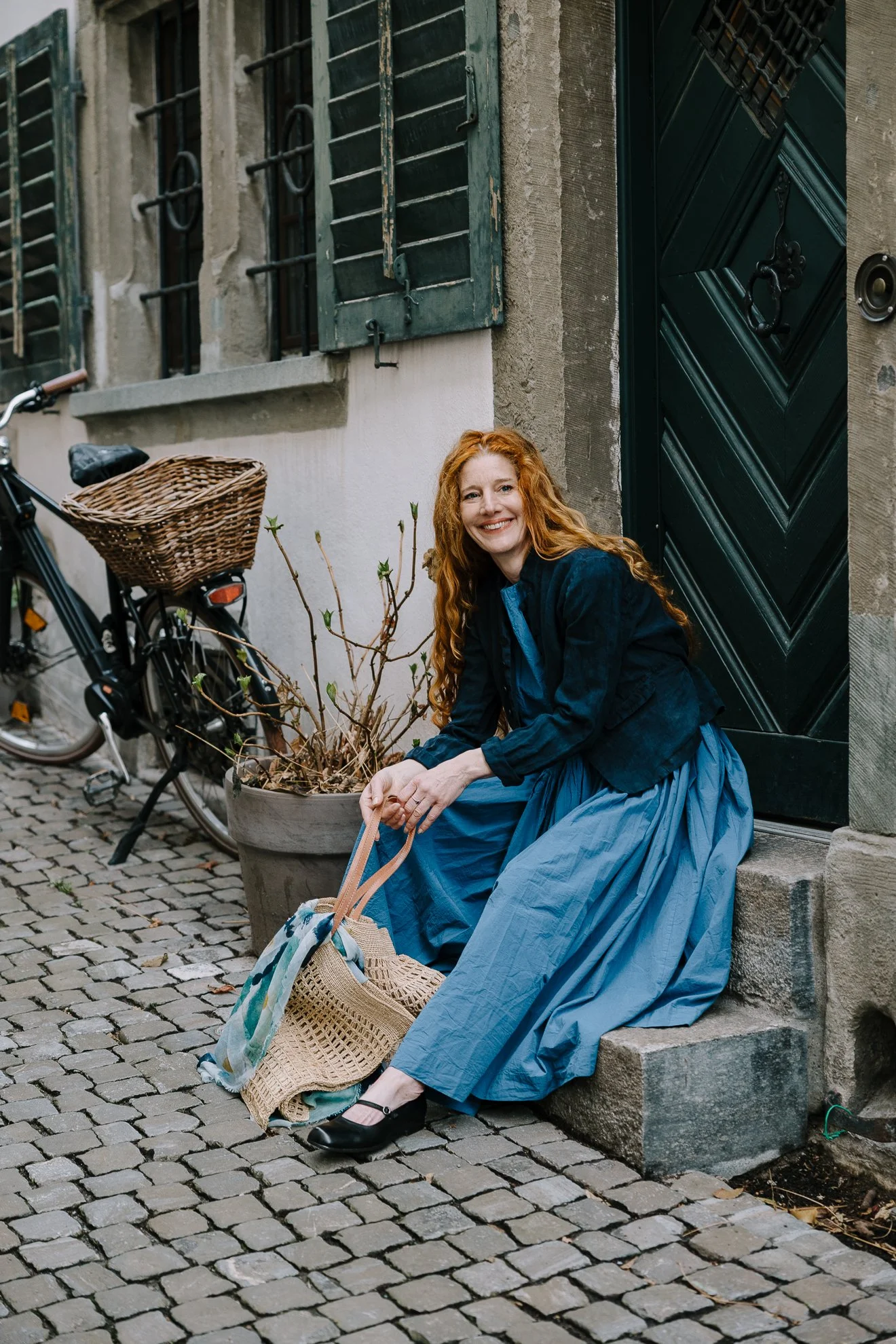 Kleid: Hannoh Bluser: Casey Casey Hosenrock: Apuntob Schuhe: Shoto1.JPG