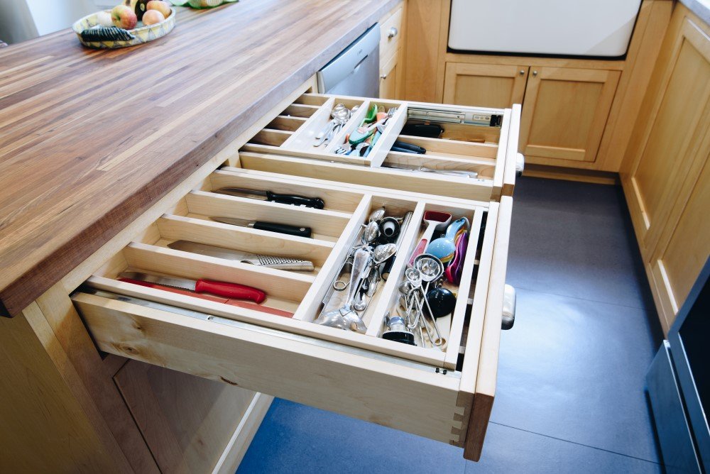 Plain-and-Fancy-cabinets-utensil-divider-.jpg