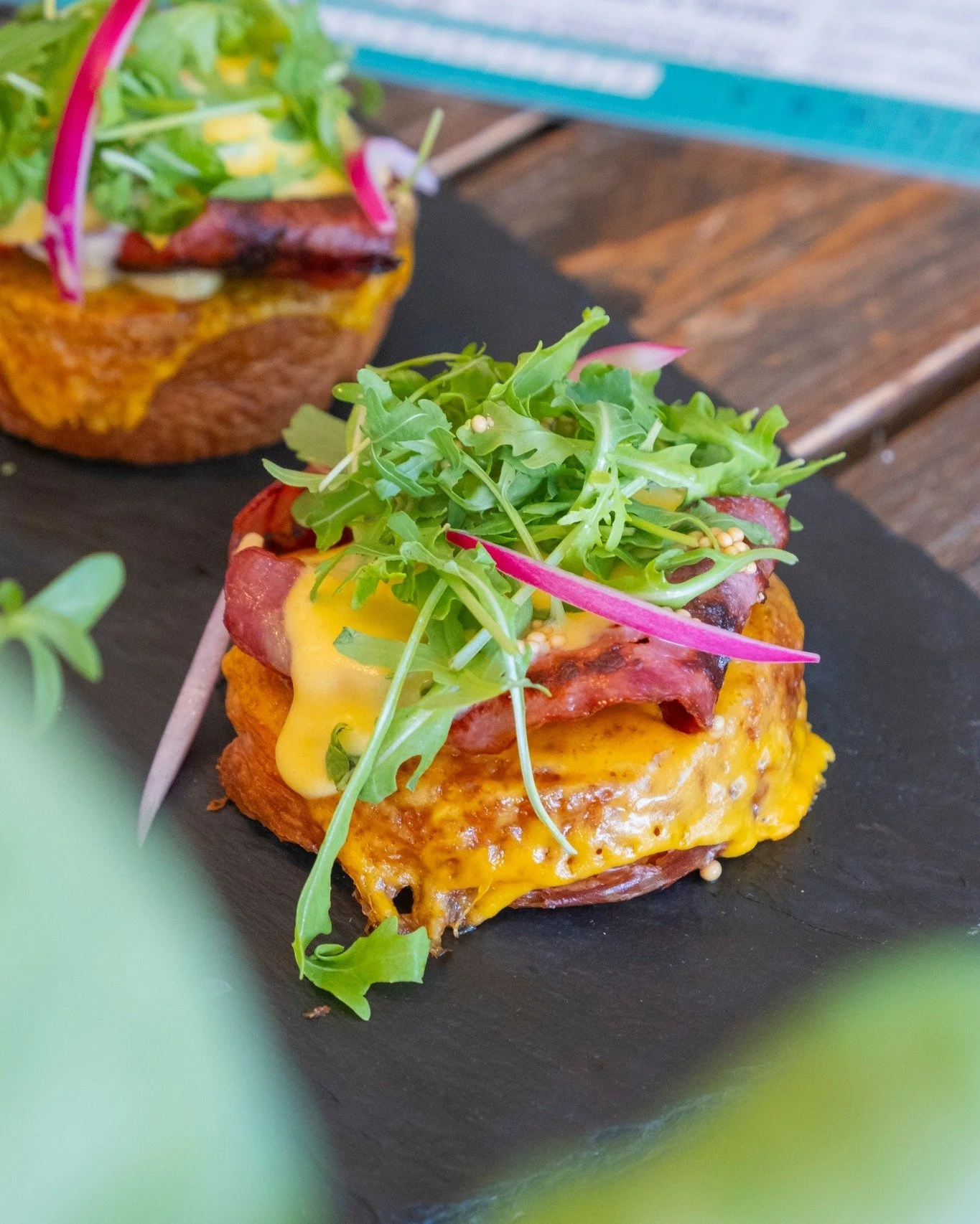 MENU ALMO&Ccedil;O ✨
Na escolha do teu prato favorito, tens direito a sopa, bebida e caf&eacute; por mais 3&euro;!
Dispon&iacute;vel de segunda a sexta, das 12:30 as 14:30, no Fauna &amp; Flora Santos e Anjos!

LUNCH MENU ✨
If you choose your favorit