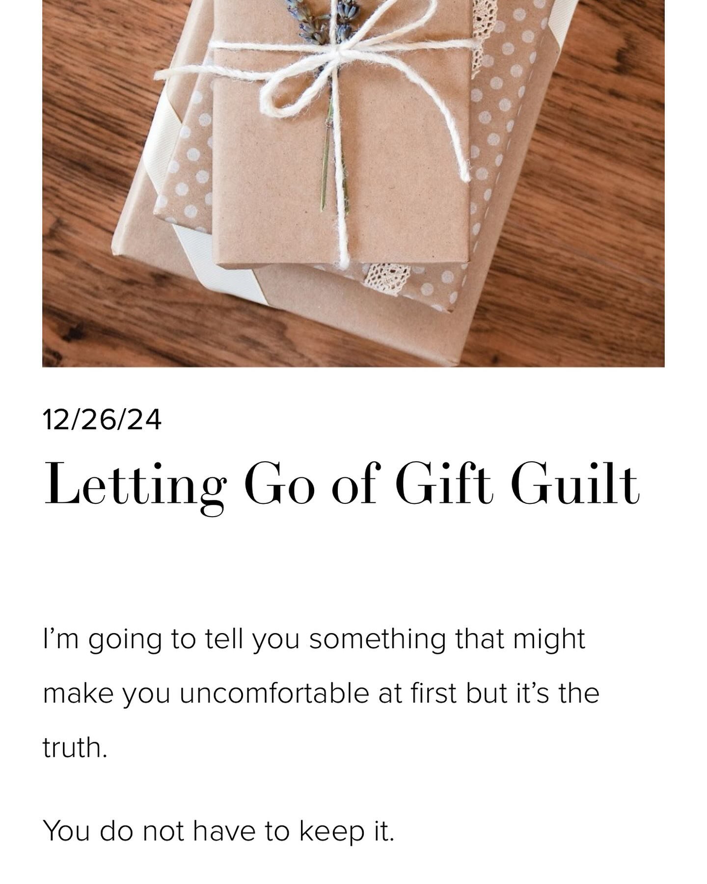 My first blog post is live on the Reclaimed Spaces by Lydia website! Link in my bio. While on the site go ahead and subscribe to my newsletter on the homepage too. I&rsquo;m just trying to spread the decluttering joy to all of you! 😉