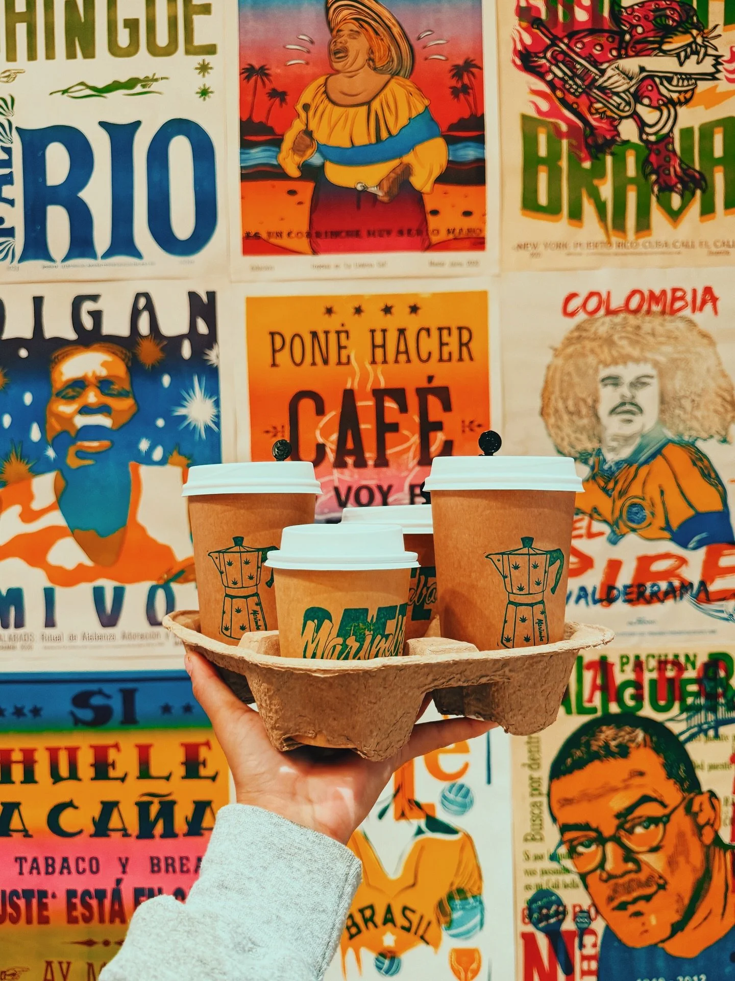 Cafecito for you and who? Tag them y ven por tu coffee date! 

#nj #njcafe #njfoodies #coffeedate #cafecito #espresso #latte #njspots #njlocal #smallbuisness