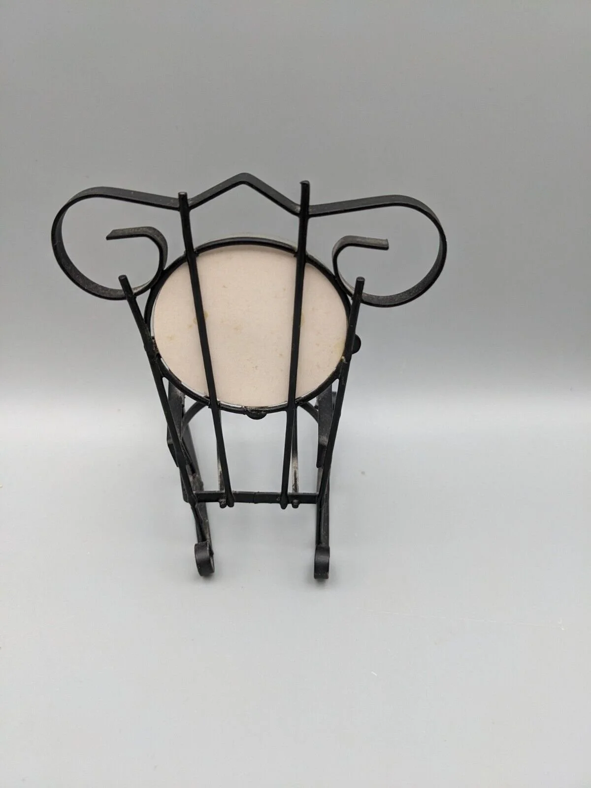 little metal chair 003.jpg