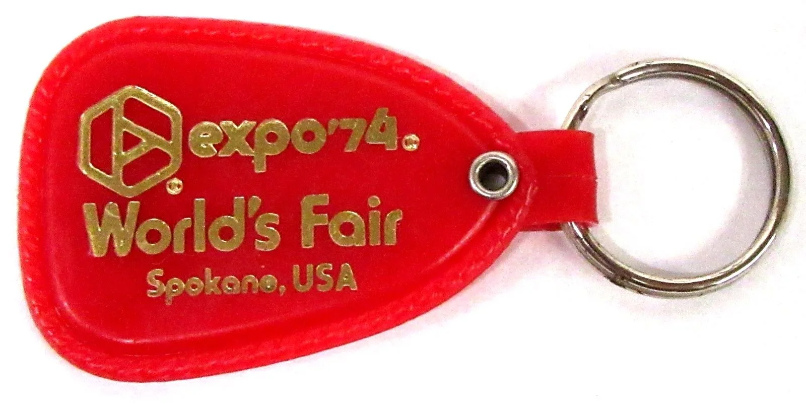 red plastic keychain 01.jpg