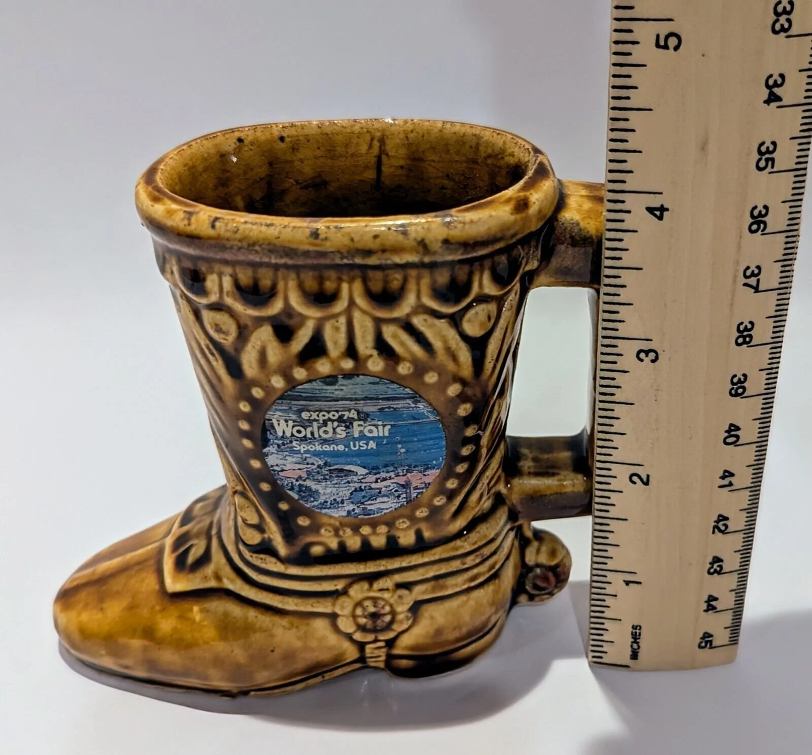 boot souvenir vase 005.jpg