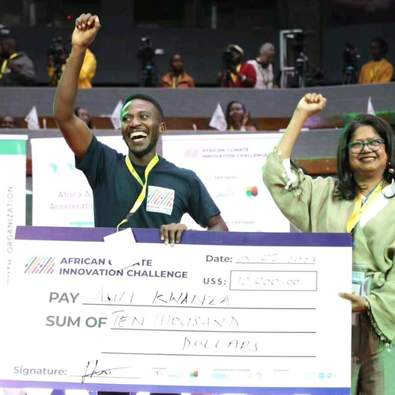 We extend our congratulations to Youth Ambassador isaac Ndyamuhaki in Uganda upon winning the African climate innovation challenge with his waste management solution. This was during the African Youth Climate Assembly that recently took place in Nair