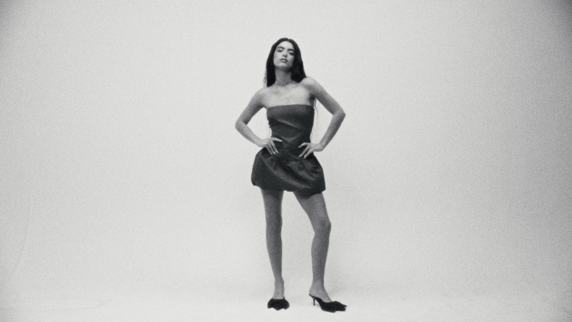 DIXIE D'AMELIO - 2025 P&B CAMPAIGN