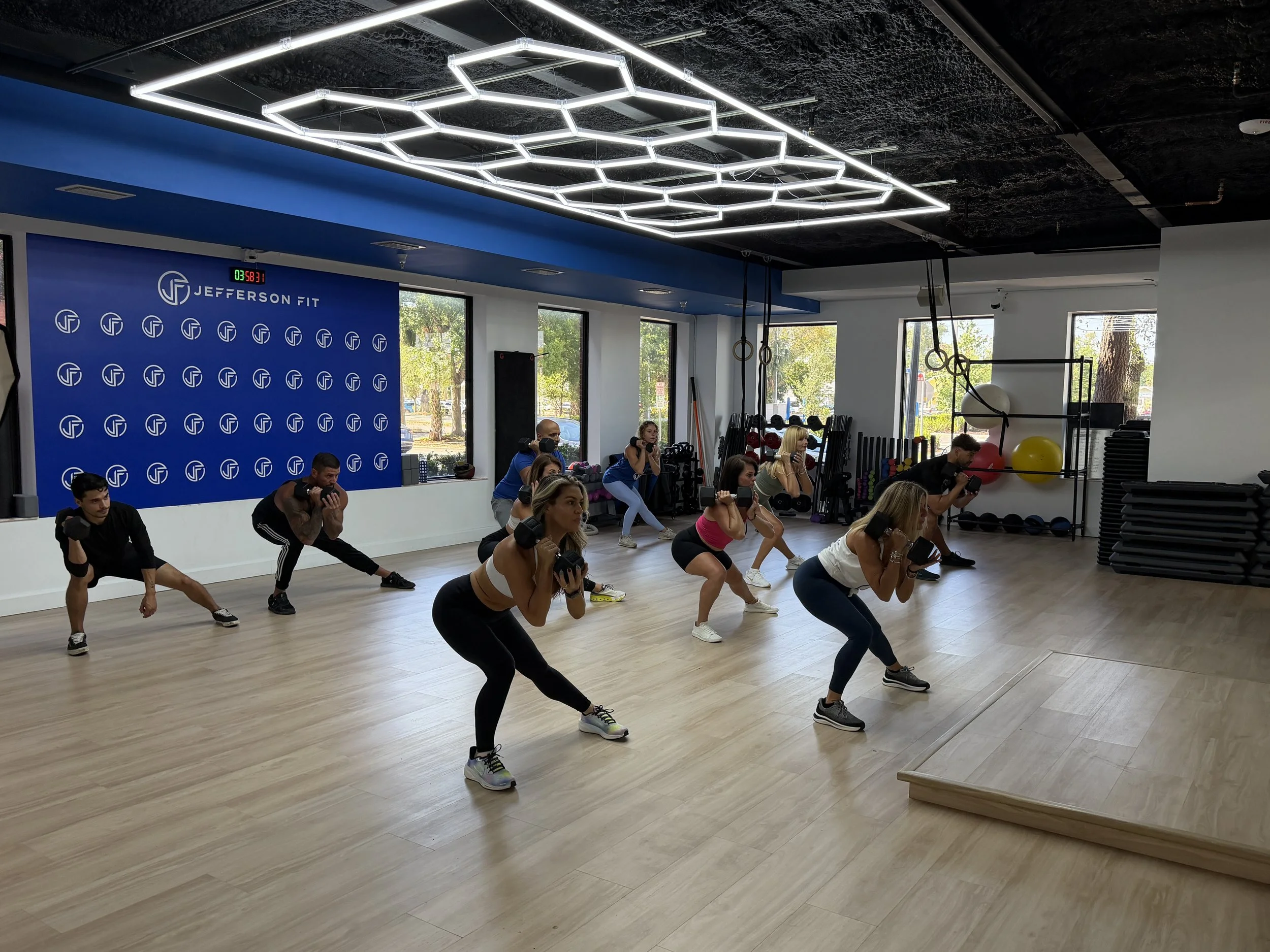 Core and Sculpt Group Fitness Classes