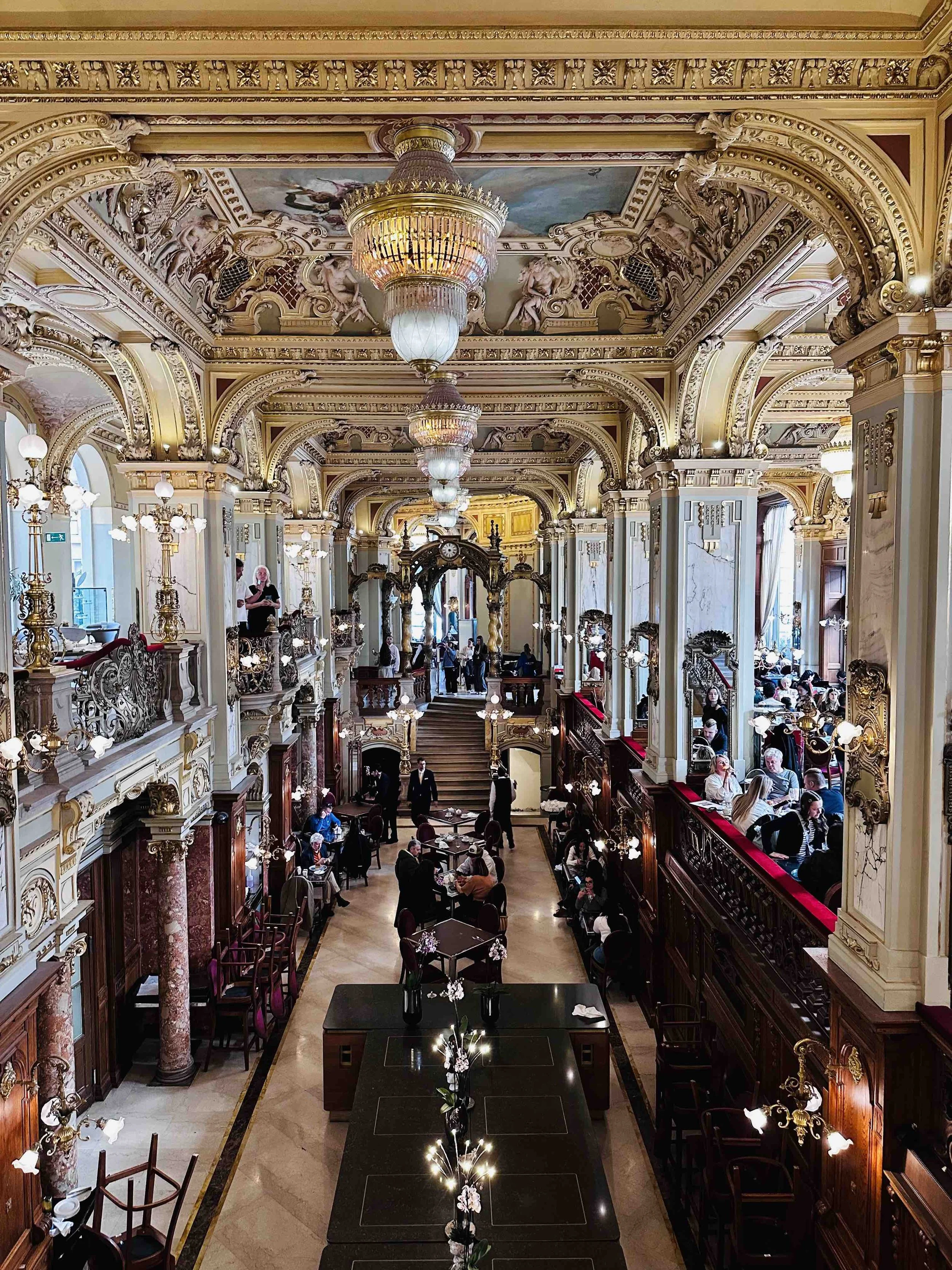 The New York Cafe