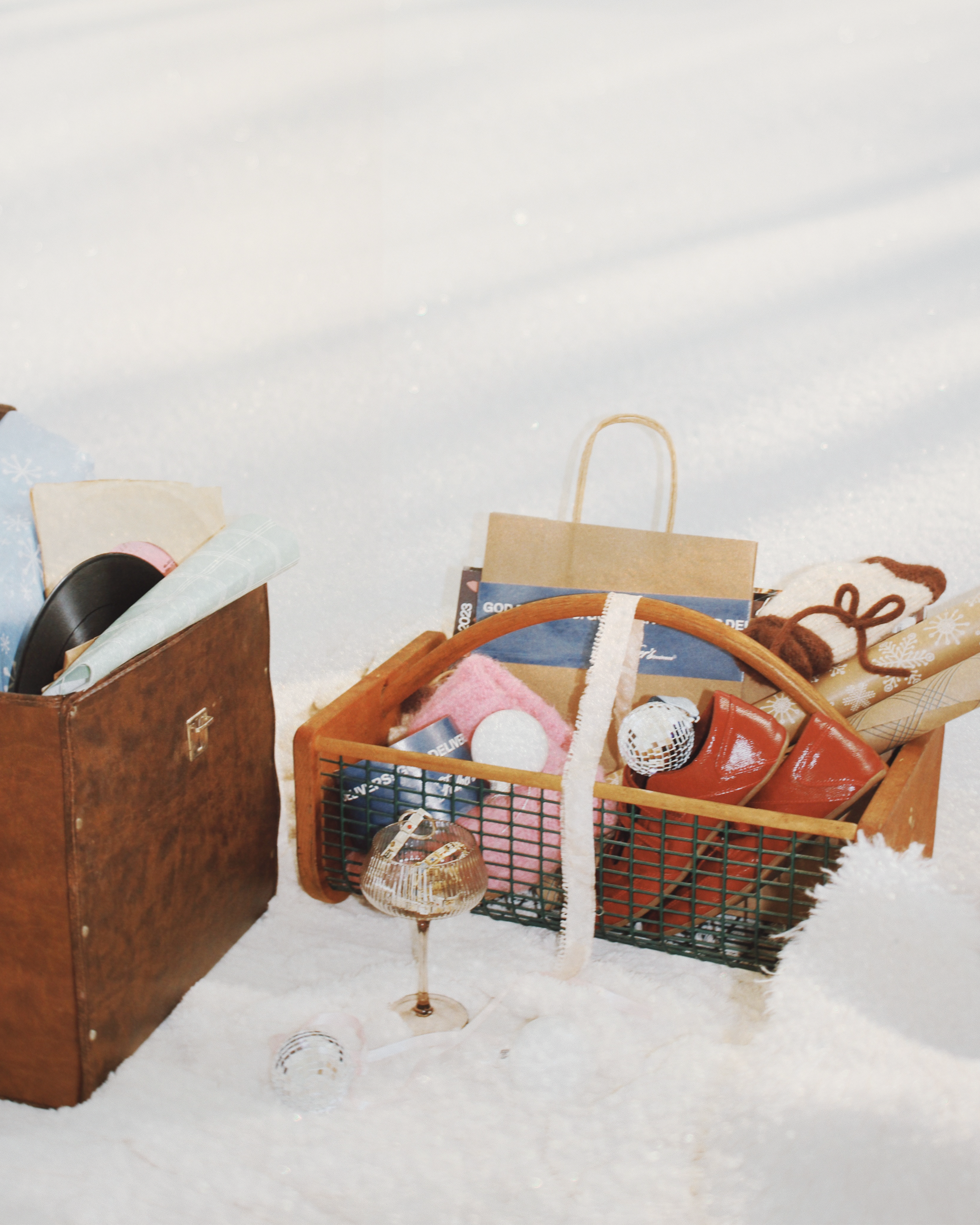 SNOW OVERLAY ONE.png