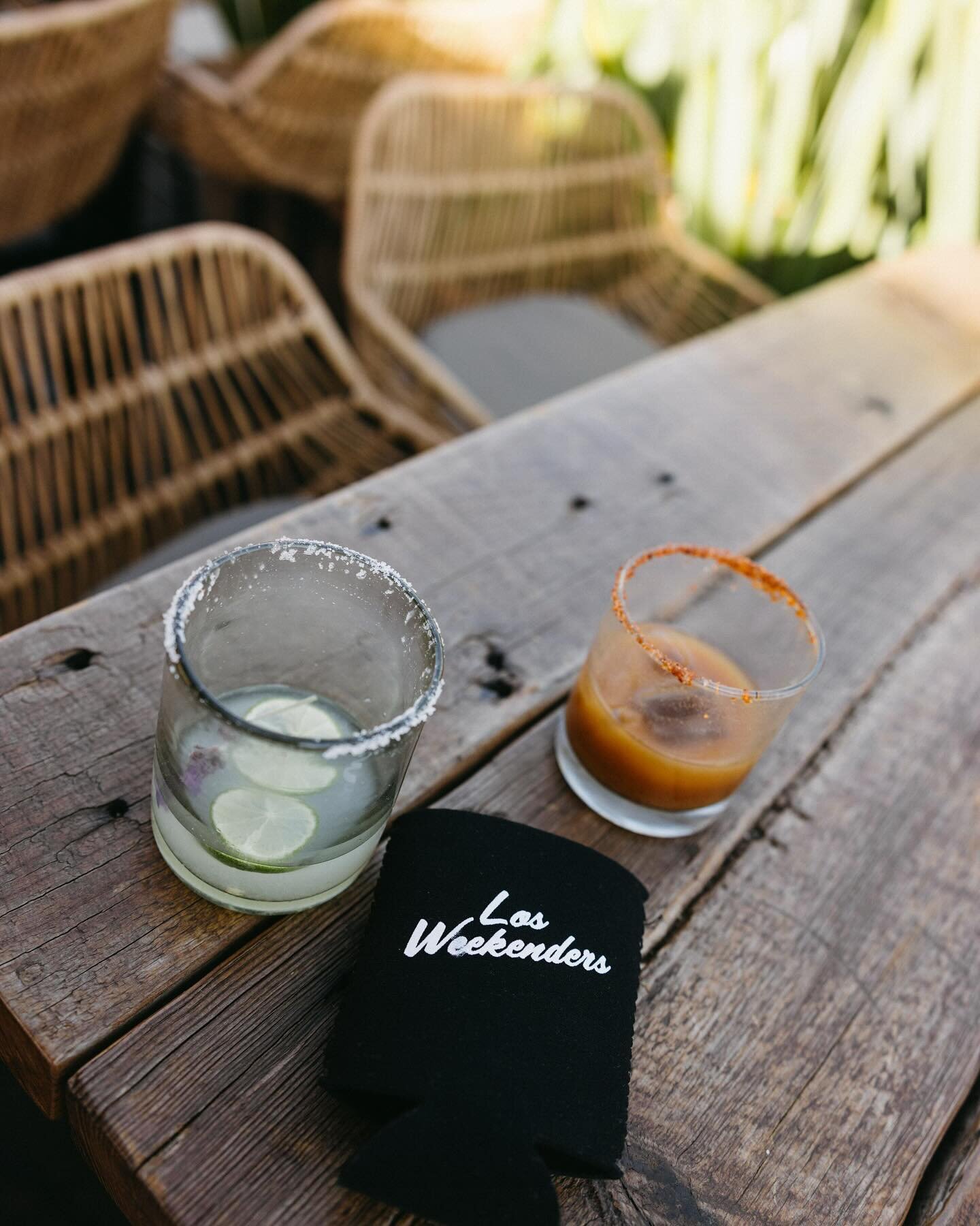 Summer months are coming! You can book a machine for your event well in advance to make sure it&rsquo;s reserved. Koozies also come with every rental!
-
#losweekenders | 📷: @erinwiesephoto