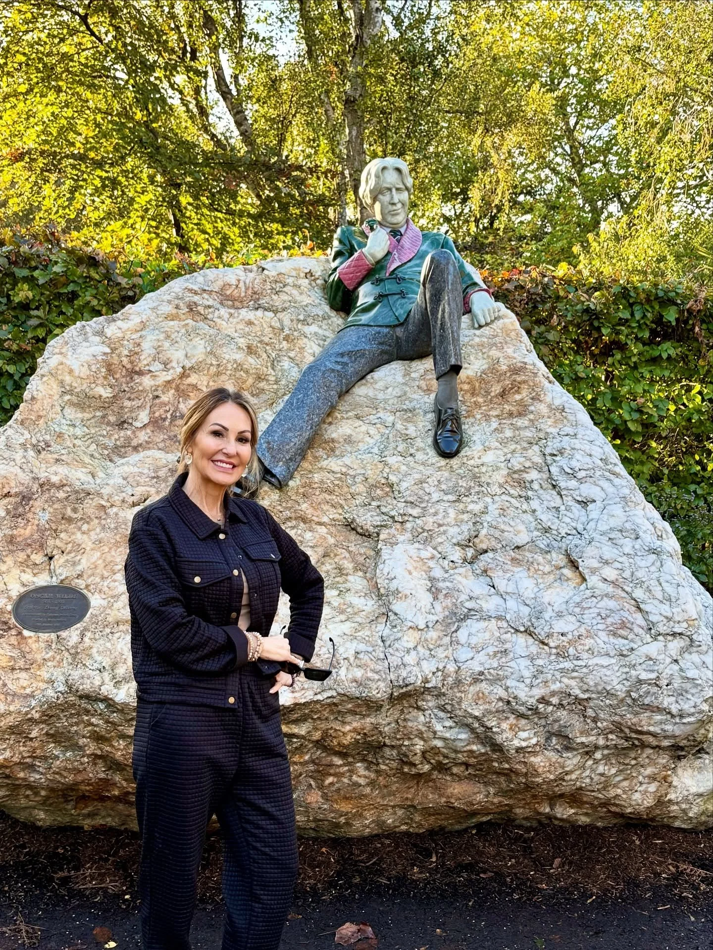 Some people cause happiness wherever they go. Other people cause happiness whenever they go. &mdash;Oscar Wilde

Be the Former!

Cheers from Dublin