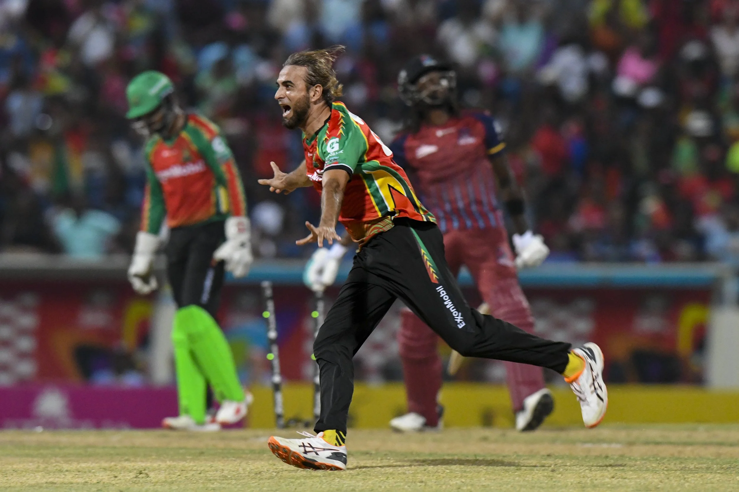 WARRIORS TURN UP THE HEAT TO SINK FALCONS