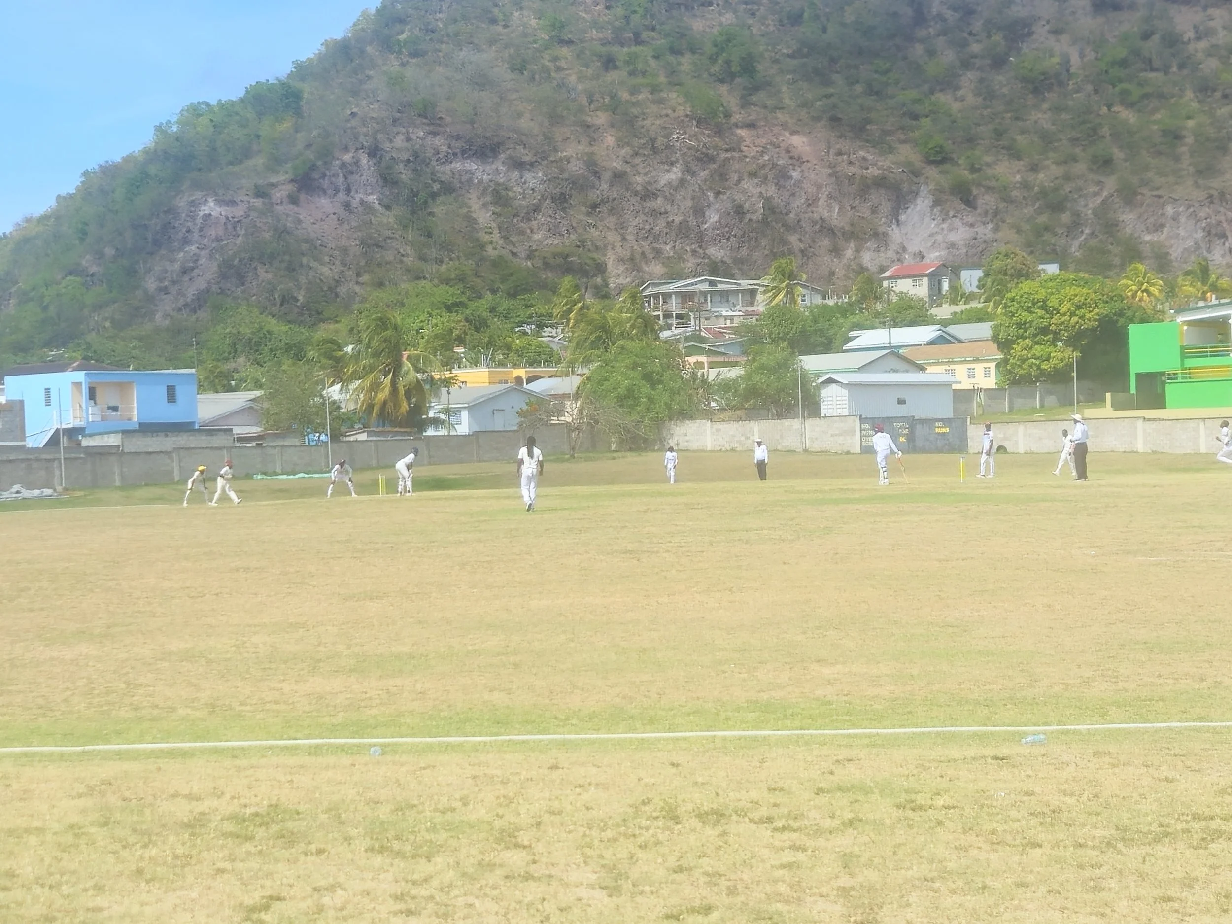 MCCC TAKES FIRST INNINGS POINTS AS RED BALL RETURNS