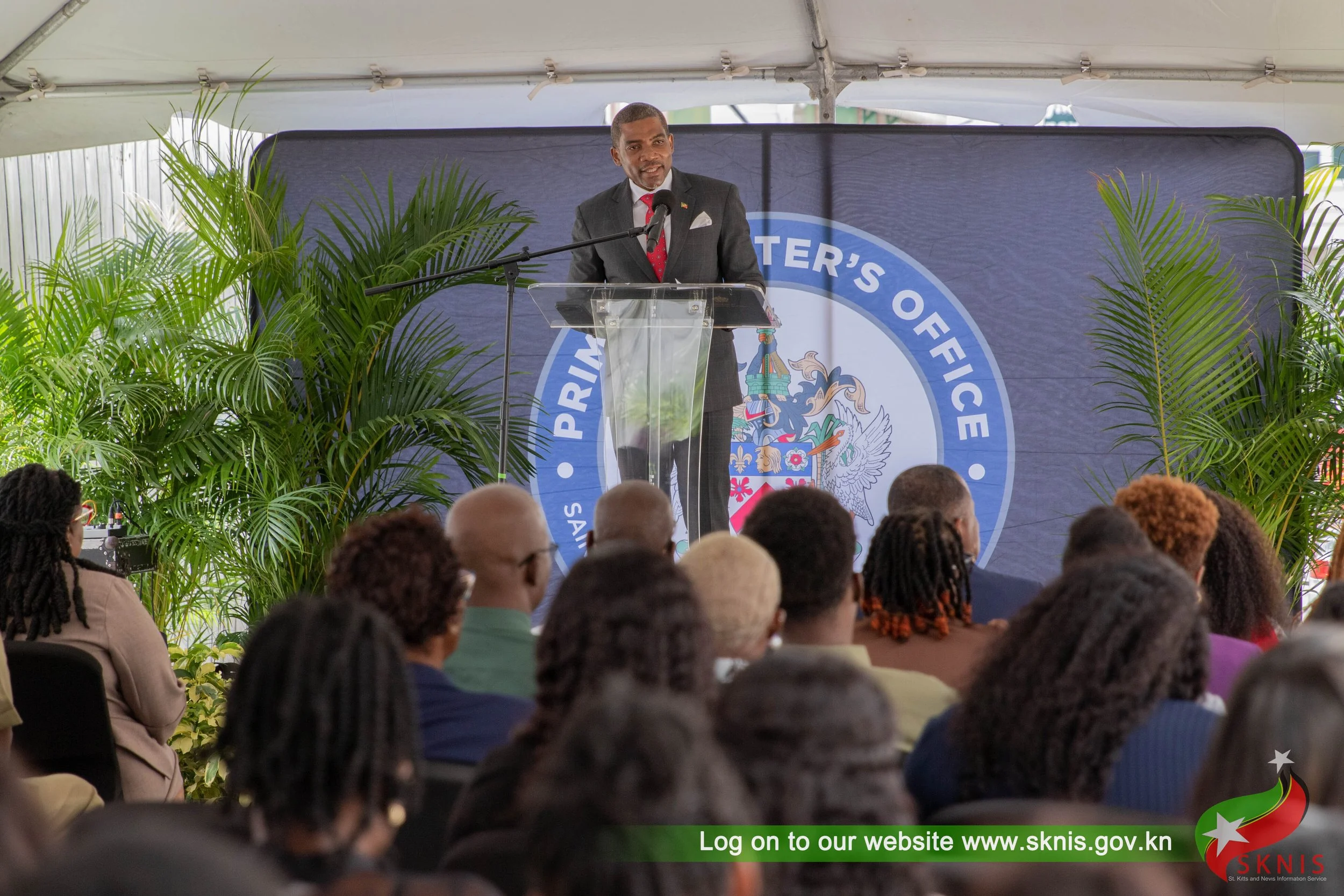 NEW HEALTHCARE CARD FOR 8,500 PUBLIC SERVANTS