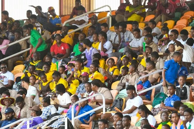 HUNDREDS OF YOUNG FANS FILL SABINA PARK FOR "WI OUTSIDE!" SERIES