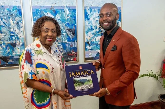 CWI &amp; JAMAICA SPORTS MINISTER PARTNER TO ADVANCE CRICKET DEVELOPMENT