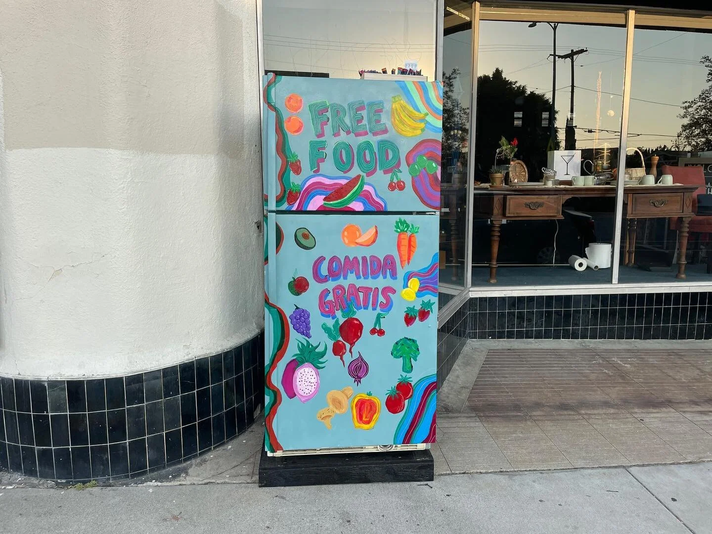 Happy 2 year anniversary to our community fridge! Thank you to every single person who&rsquo;s volunteered or donated 💓