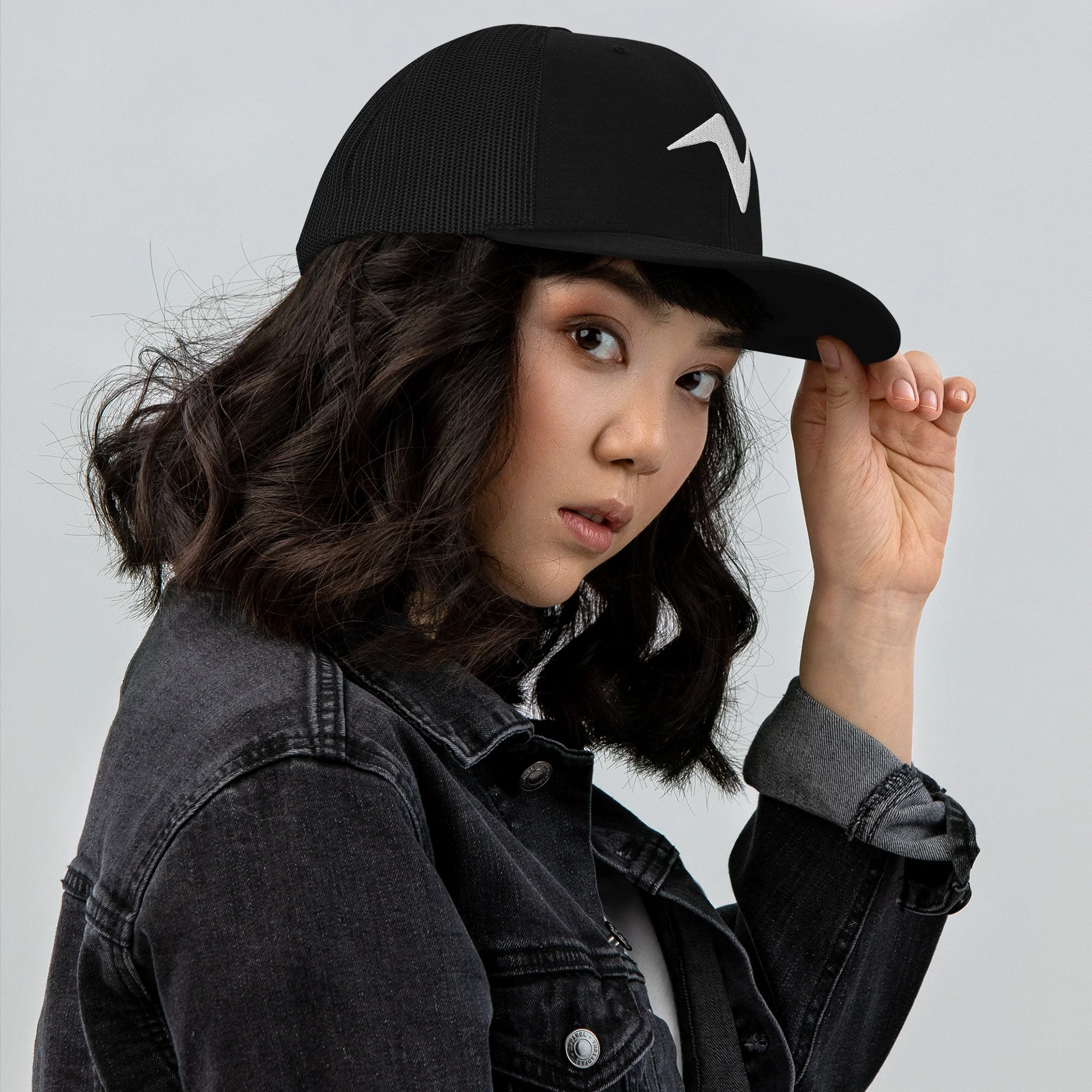 snapback-trucker-cap-black-right-side-655bb5bd5470f.jpg