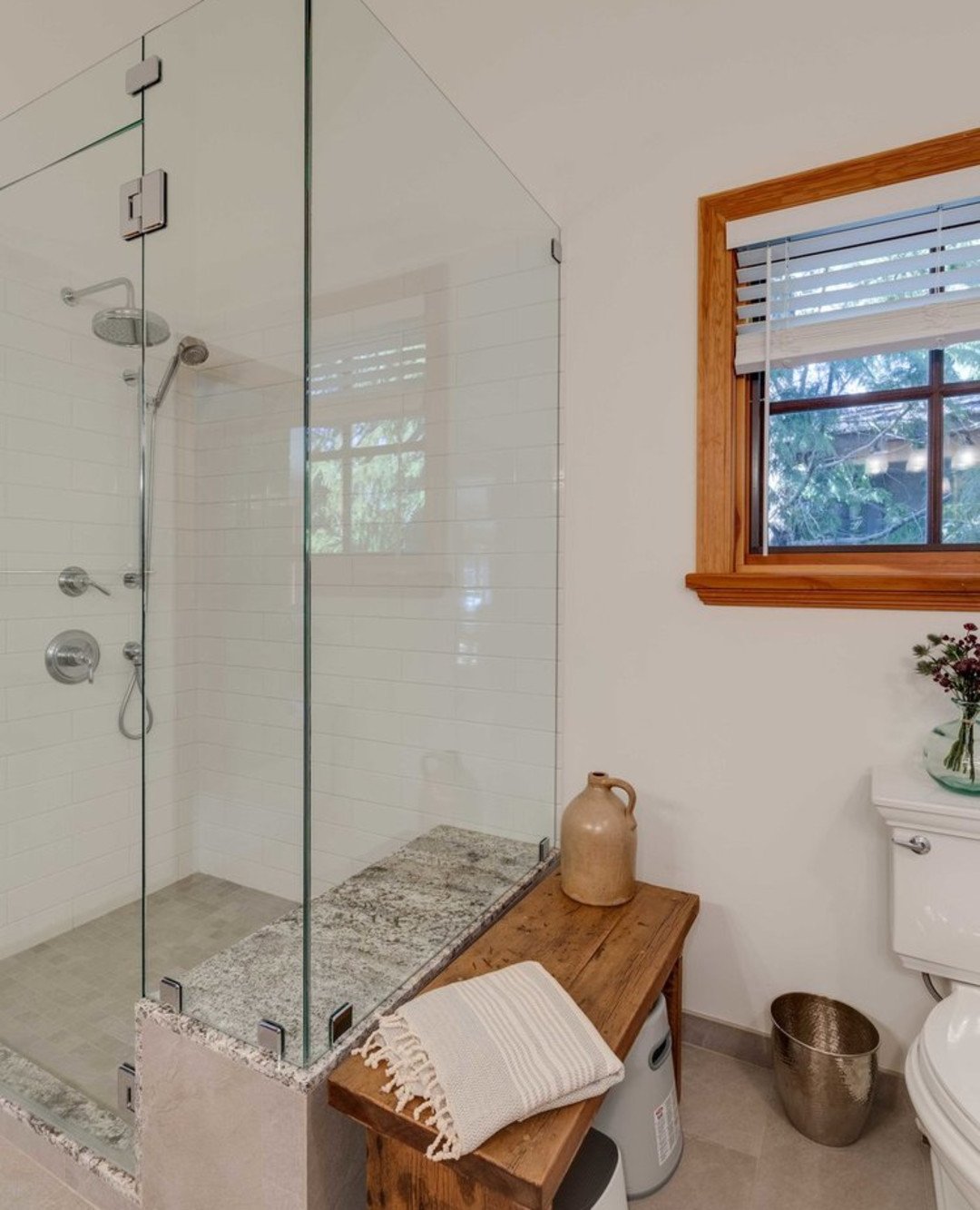 ✨ Bathroom Renovations by Whistler Builder✨

✔️ Entry guest bath 🚿
✔️ Ground floor suite 🛁
✔️ Main floor ensuite 🪨