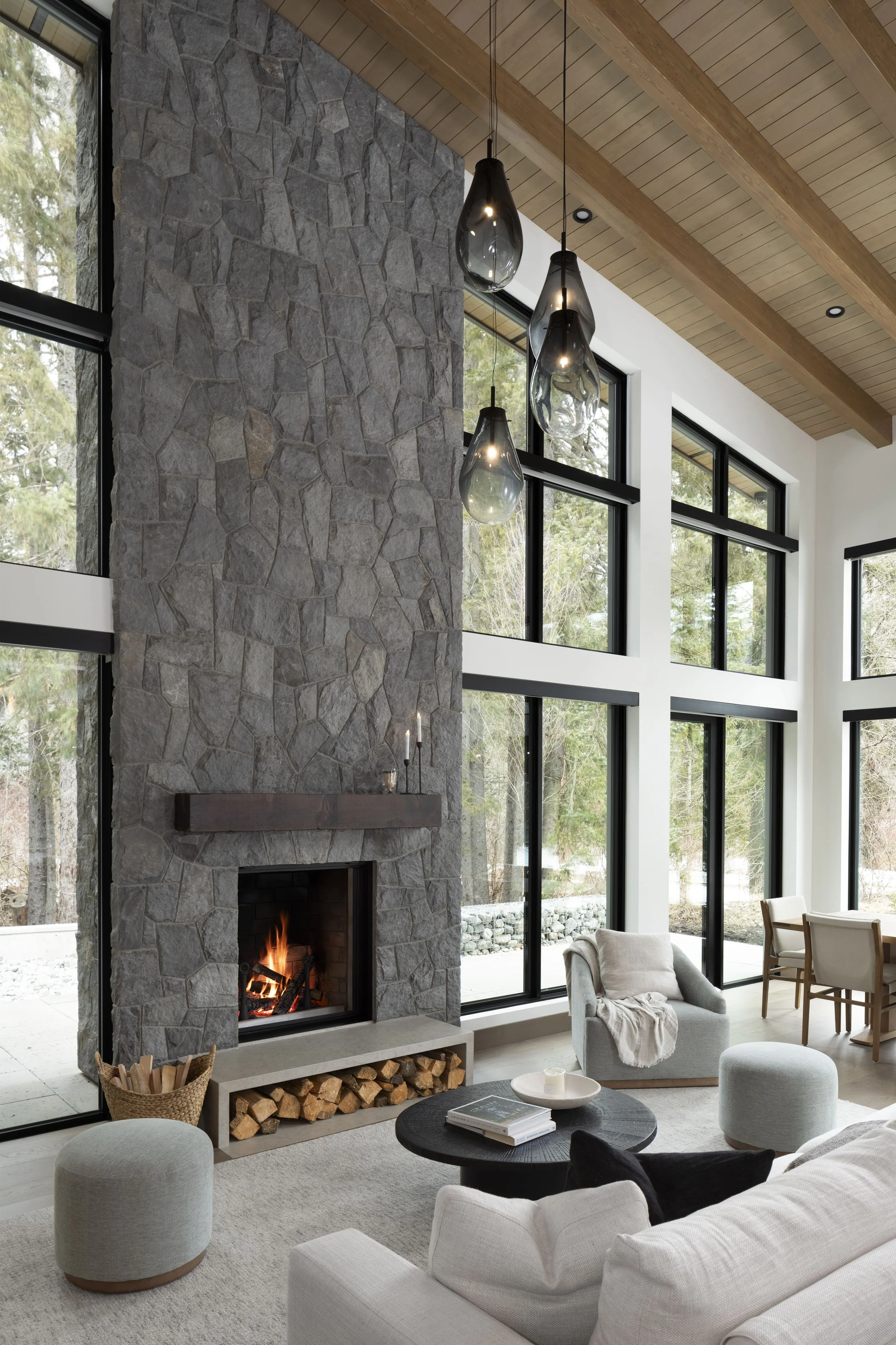 MountainStyle-InteriorDesign-LivingRoom.jpg