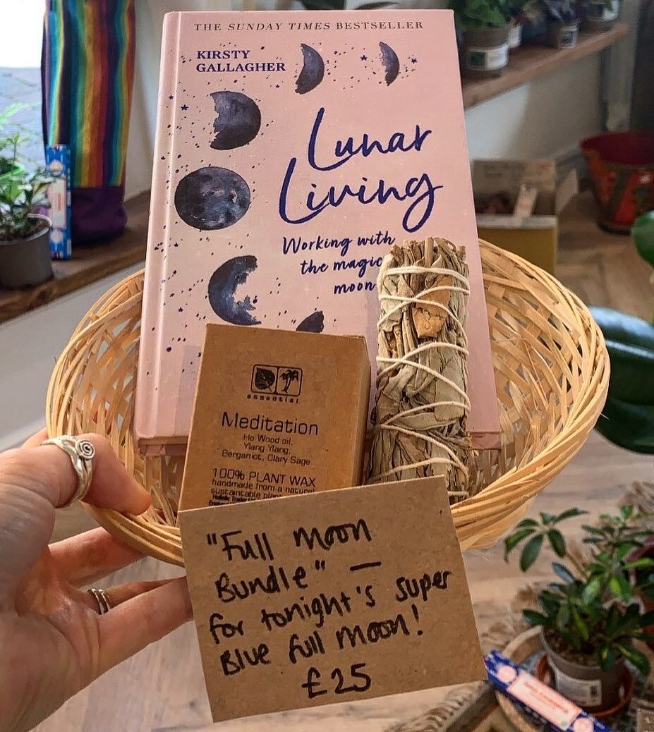 Only a couple available from our @rootsoftolos_ shop at Holistic House - grab your bundle for tonight&rsquo;s intention setting&hellip;ritualising&hellip; moon bathing&hellip; cleansing&hellip; 🌚 

&bull; Lunar Living book by @kirsty_gallagher_ 
&bu