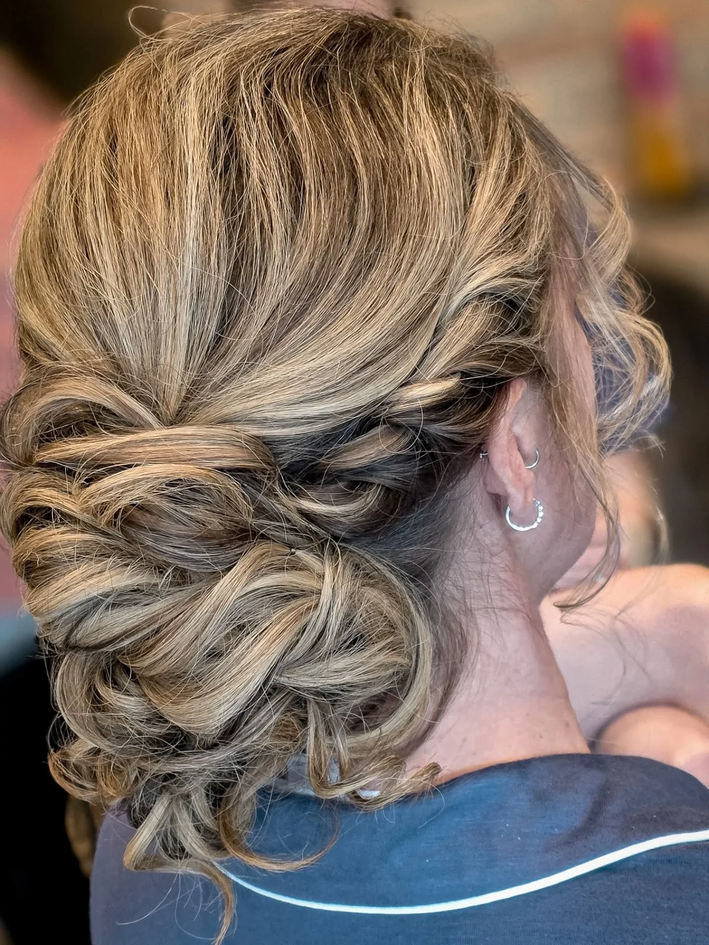 Yesterday's wedding @dellaterramountainchateau!! ✨️ Lisa did a stellar job on these special occasion up-dos!✨️ We are now booking weddings for 2026! ✨️