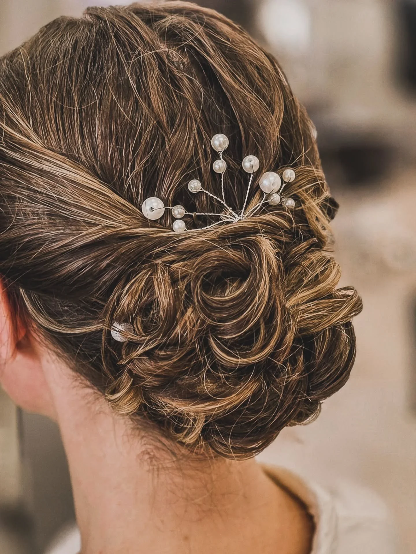 Gorgeous bridal updo by Lisa yesterday! ✨️