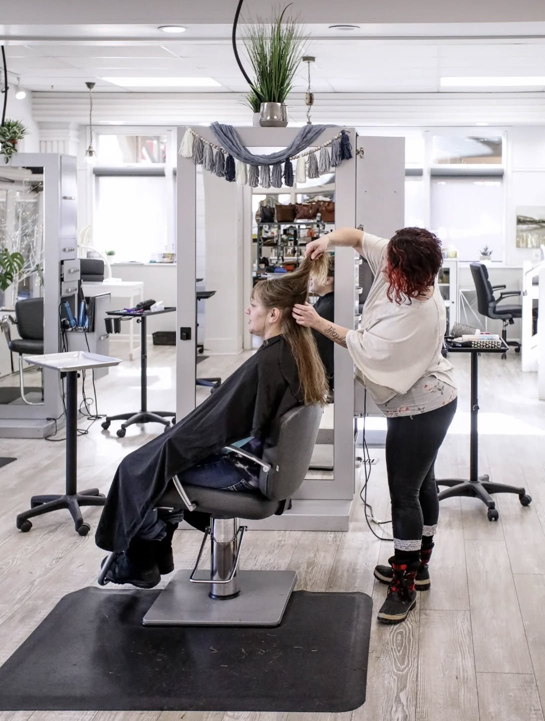 @alltwistedup.bykt creating another gorgeous style! ✨️