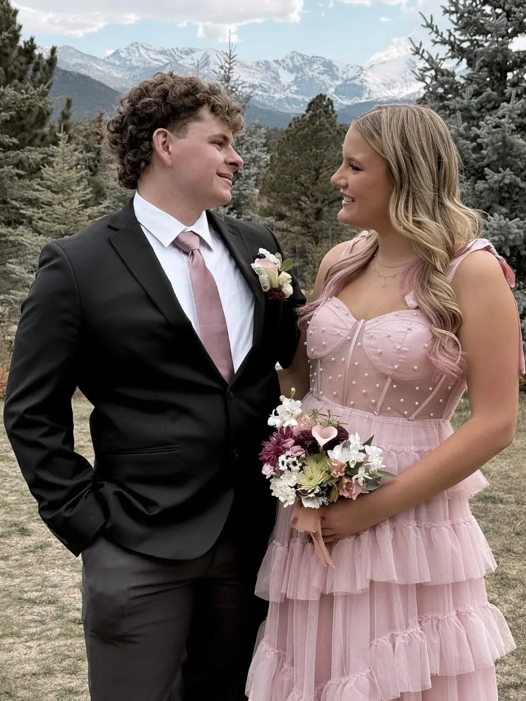 💕 Pretty in Pink?? YES, definitely!! @estesparkschools *PROM* is Saturday, May 2nd this year!! 💕 Book your hair &amp; makeup with @glacierlilybeauty_ep!! We'd love to help you get glam for the big night! 💕

@lila_g_jacobs hair by @alltwistedup.byk