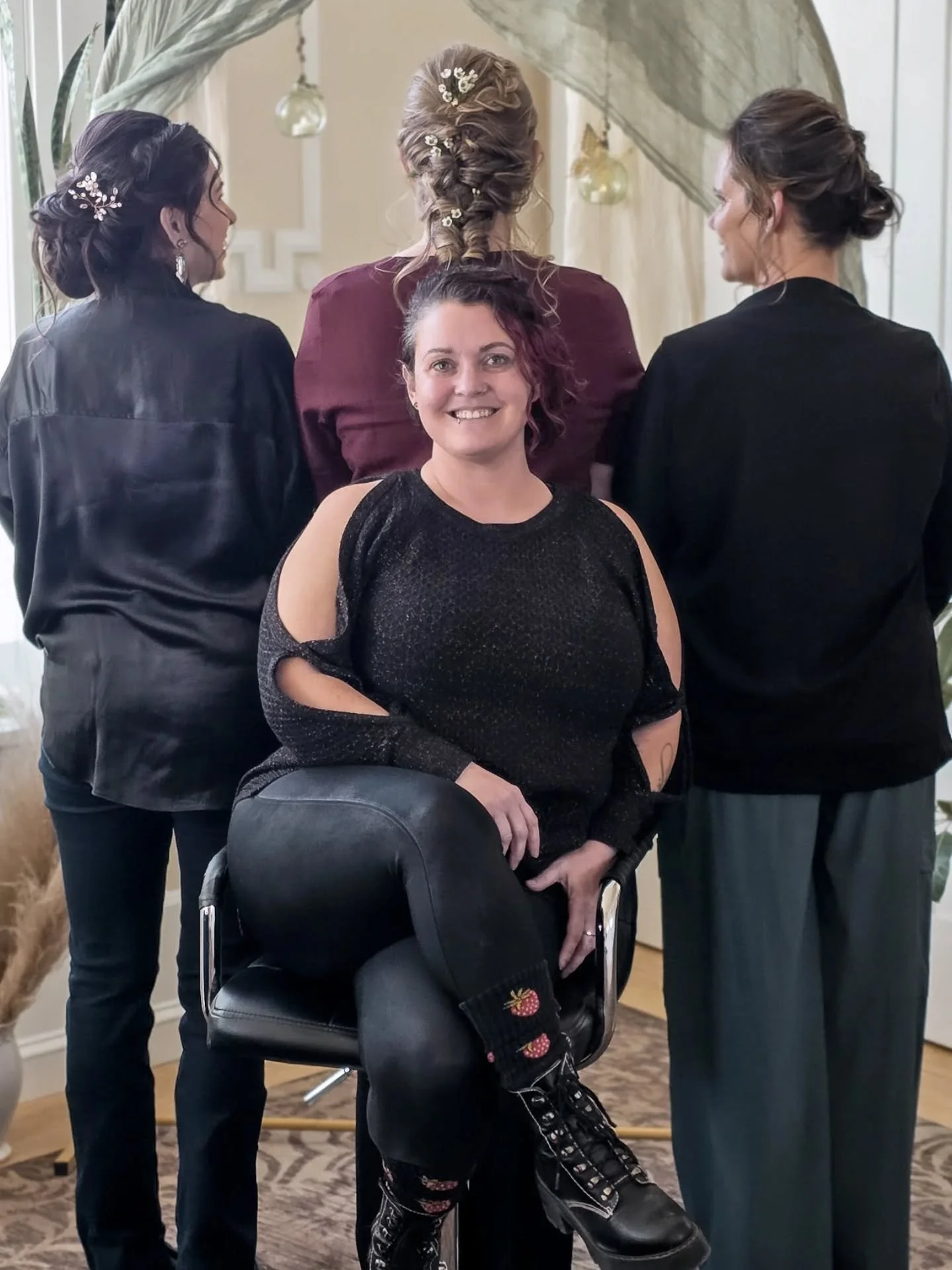 🥂💍 We had an absolute blast at the @estesparkweddingassoc wedding show yesterday! @alltwistedup.bykt did some incredible demonstrations of wedding looks on our hair! And, @myhairlady67 took some great pictures of all the angles! 💍🥂

If you are in