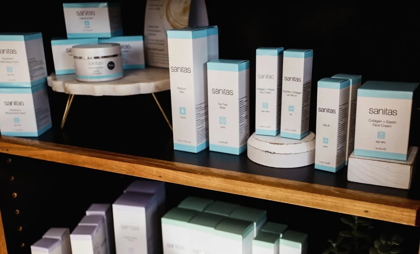 ✨️ There's a reason we love @sanitas_skincare so much! Their products work without irritation and feel divine on the skin! Book a Sanitas facial with Sabrina, our lead esthetician! ✨️