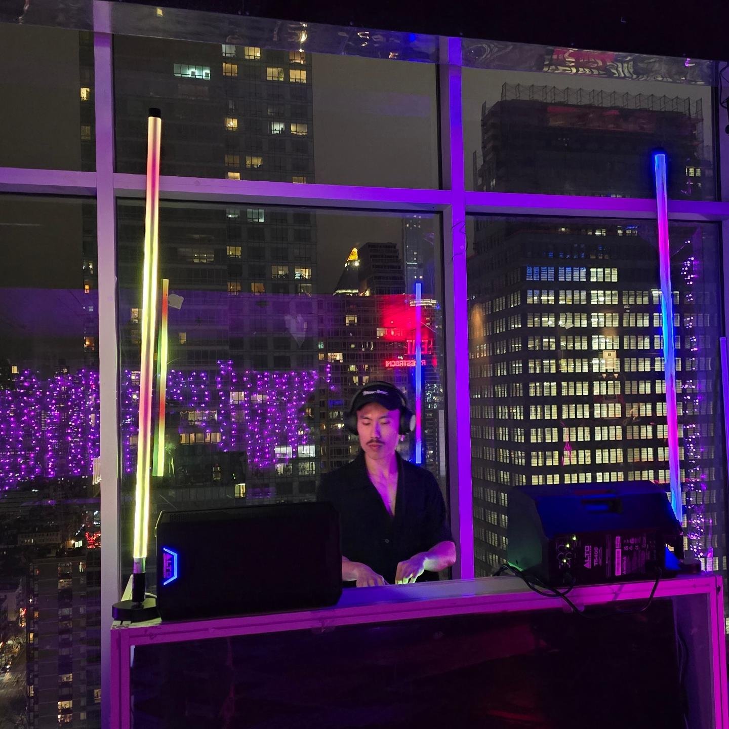 Yesssssssssssss its Yong! Closed us out hard for our last Naarak at Highbar. Thank you everyone for coming out last night! Naarak Fridays will be on pause until we find a new home for our Fridays.

Will miss the staff and the views at highbar, they t