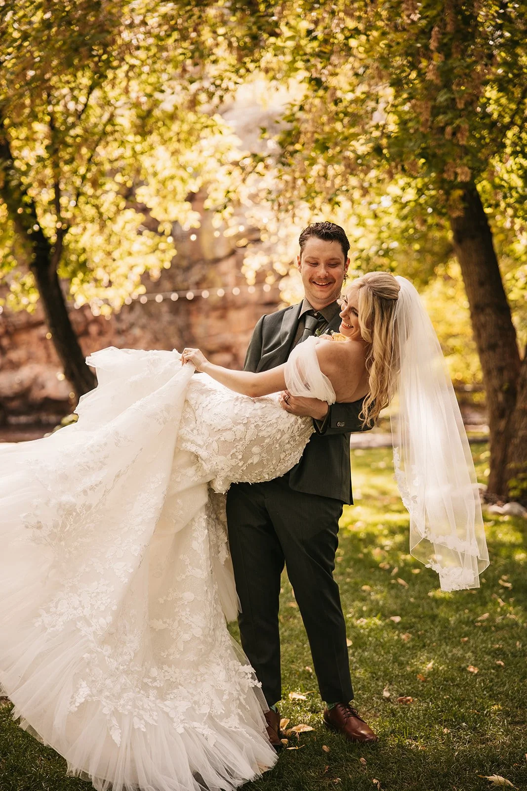sarah+dylan-EmilyElizabethPhoto-Oct2025-bride-groom-just-married.jpg