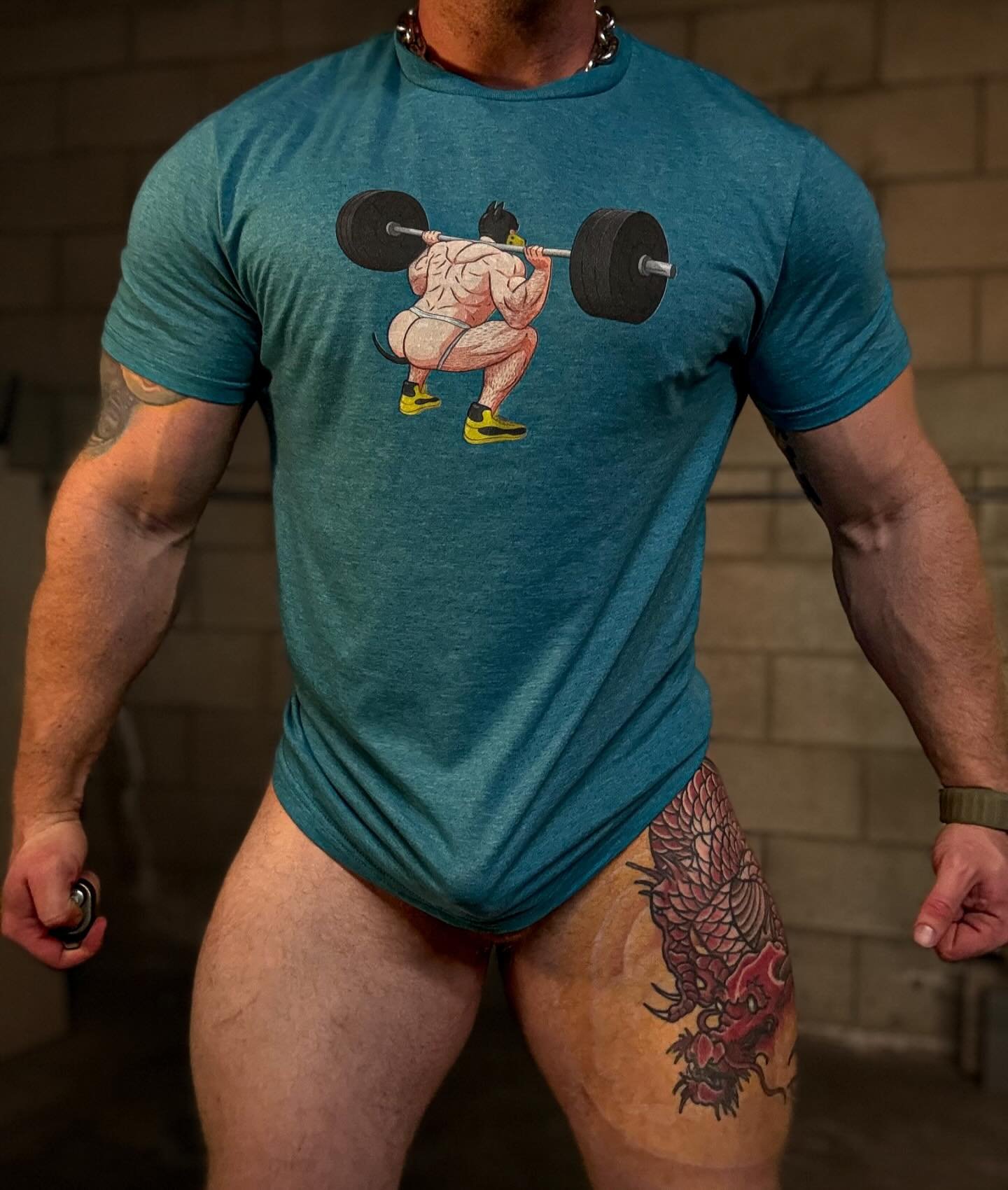 Happy #humpday!
.
.
Who doesn’t love a deep squat?
.
.
Shirt available at FLEXgearonline, link in bio.