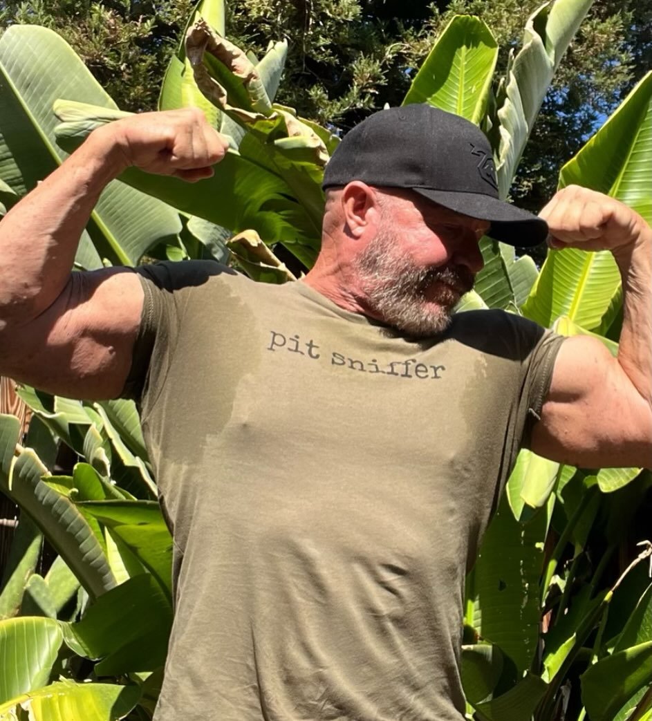 Spring musk is in the air! @hercules7777
.
.
.
Spring Sale now going on! SPRINGPUP at checkout!
.
.
#FLEXgear #KinkCulture #gaypride #LGBTQBusiness #PrideApparel #PupLife #PuppyPlay #KinkGear #GayKink #KinkyPup #FetishWear #PupHood #BDSMFashion #Lea