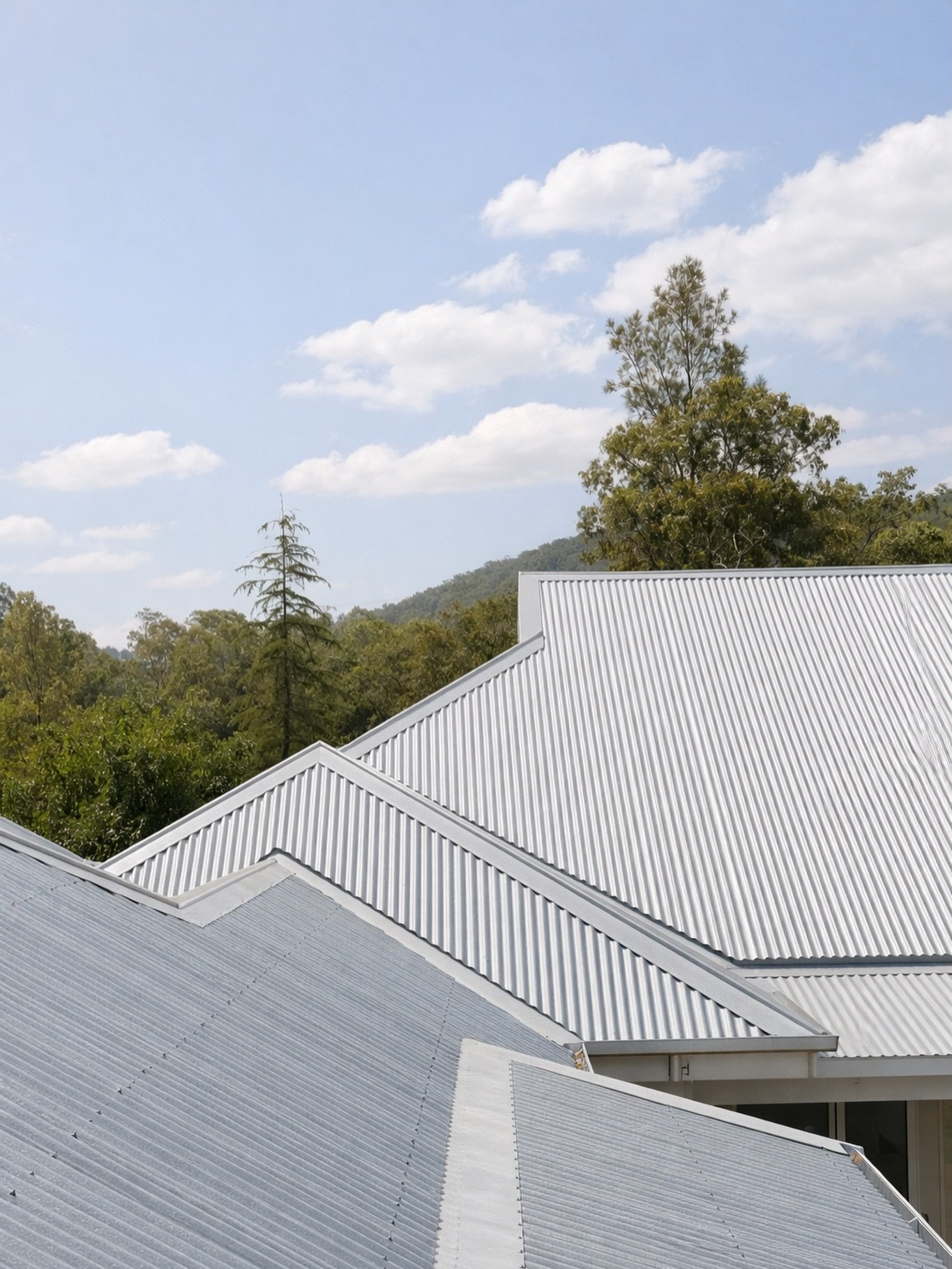 Macdonald River &mdash;
Z600 galvanised roofing completed by our team.
Keen to see this patina over time, settling in and reinforcing the heritage character of the property.