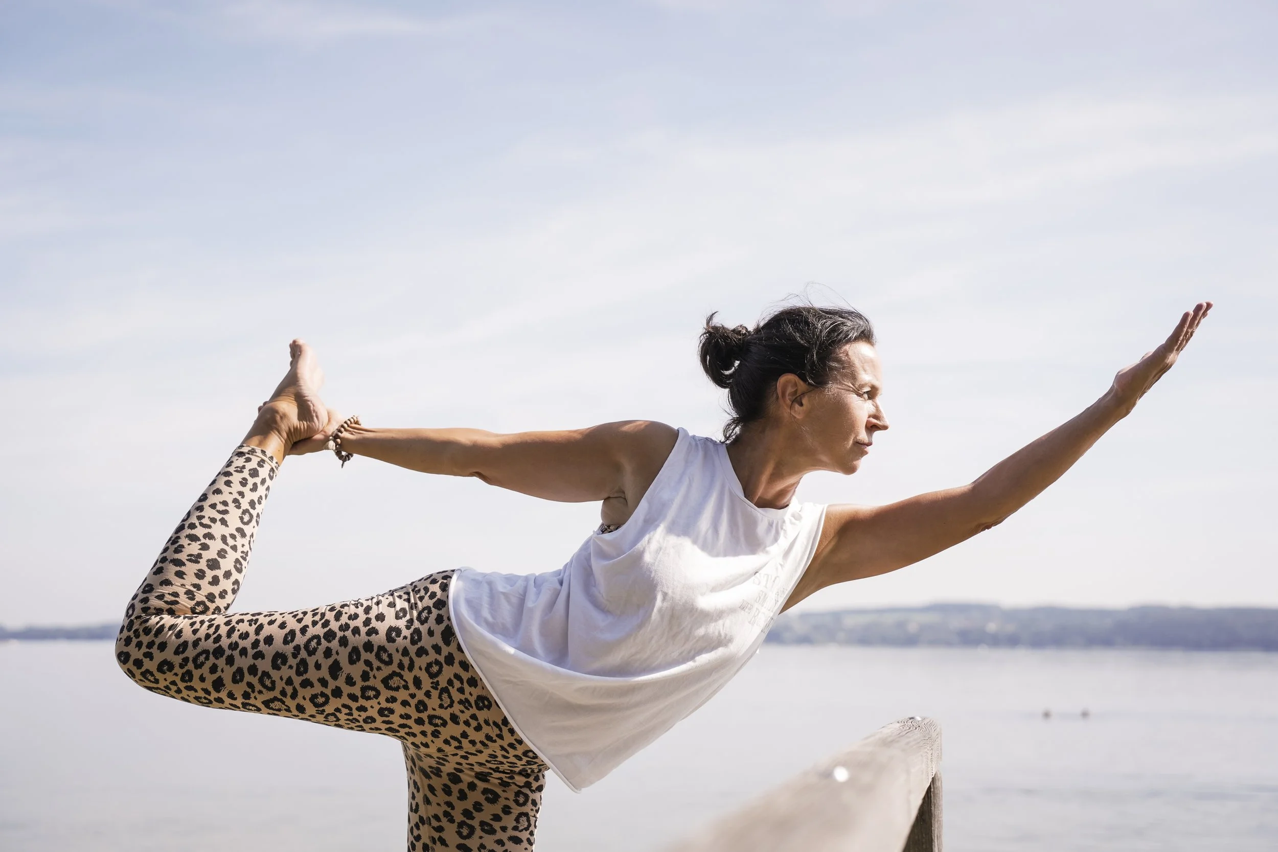 Happy Weekend Yoga 
